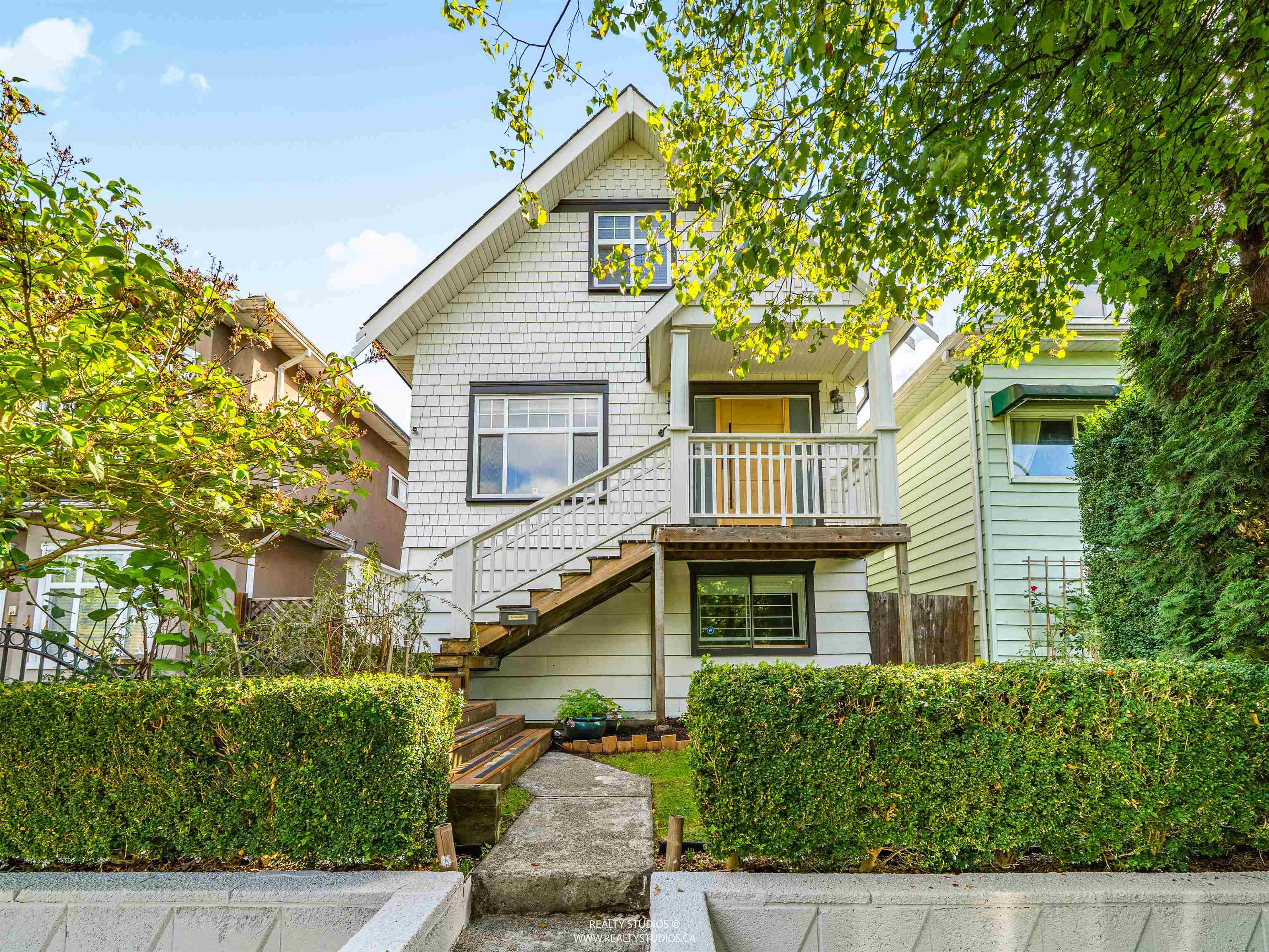 4140 ONTARIO STREET, Vancouver BC V5V 3G6, R3048769, BC,