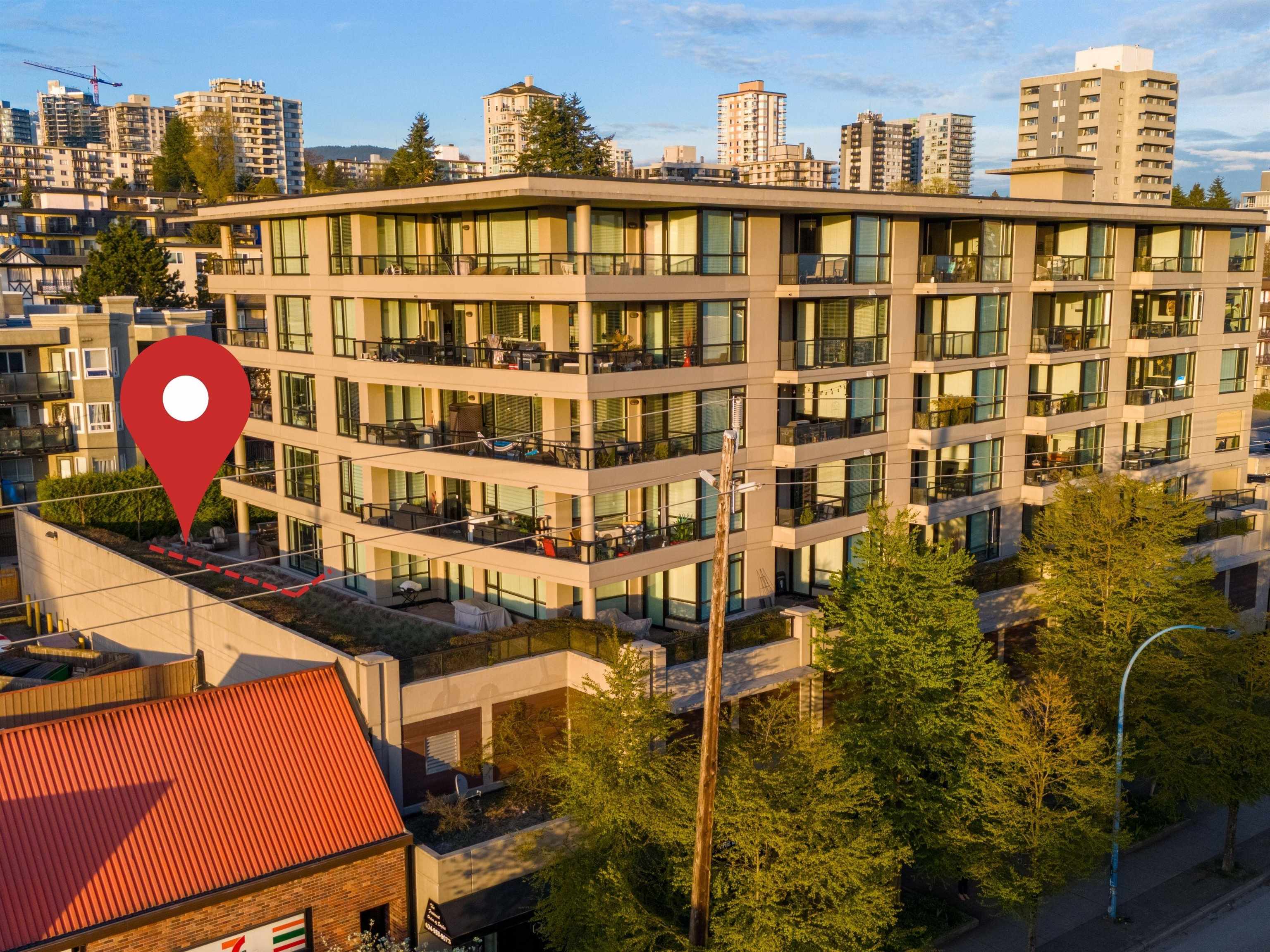 308 160 3RD STREET, R3049003, BC,