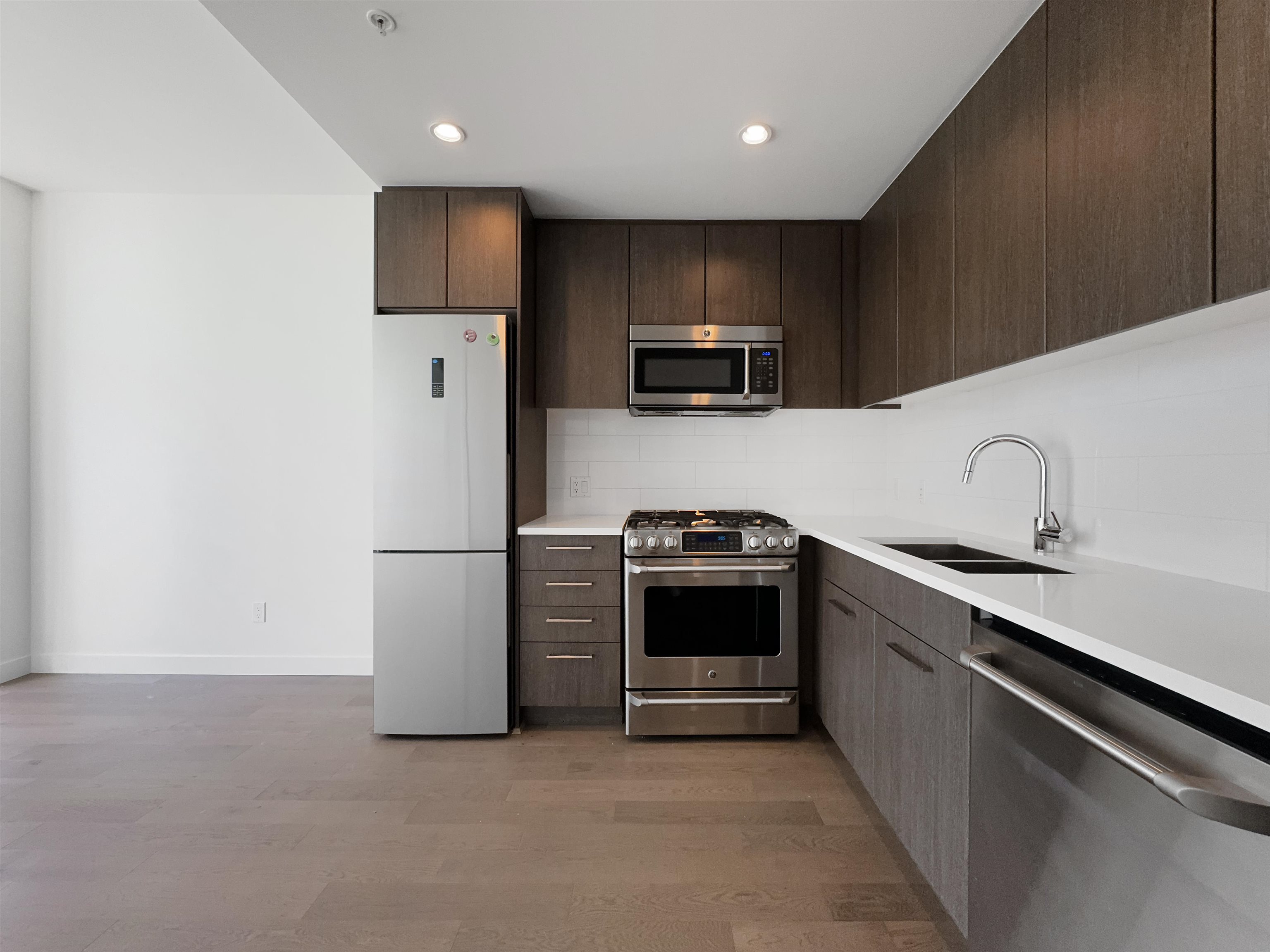 9xx 9060 UNIVERSITY CRESCENT, R3049077, BC,