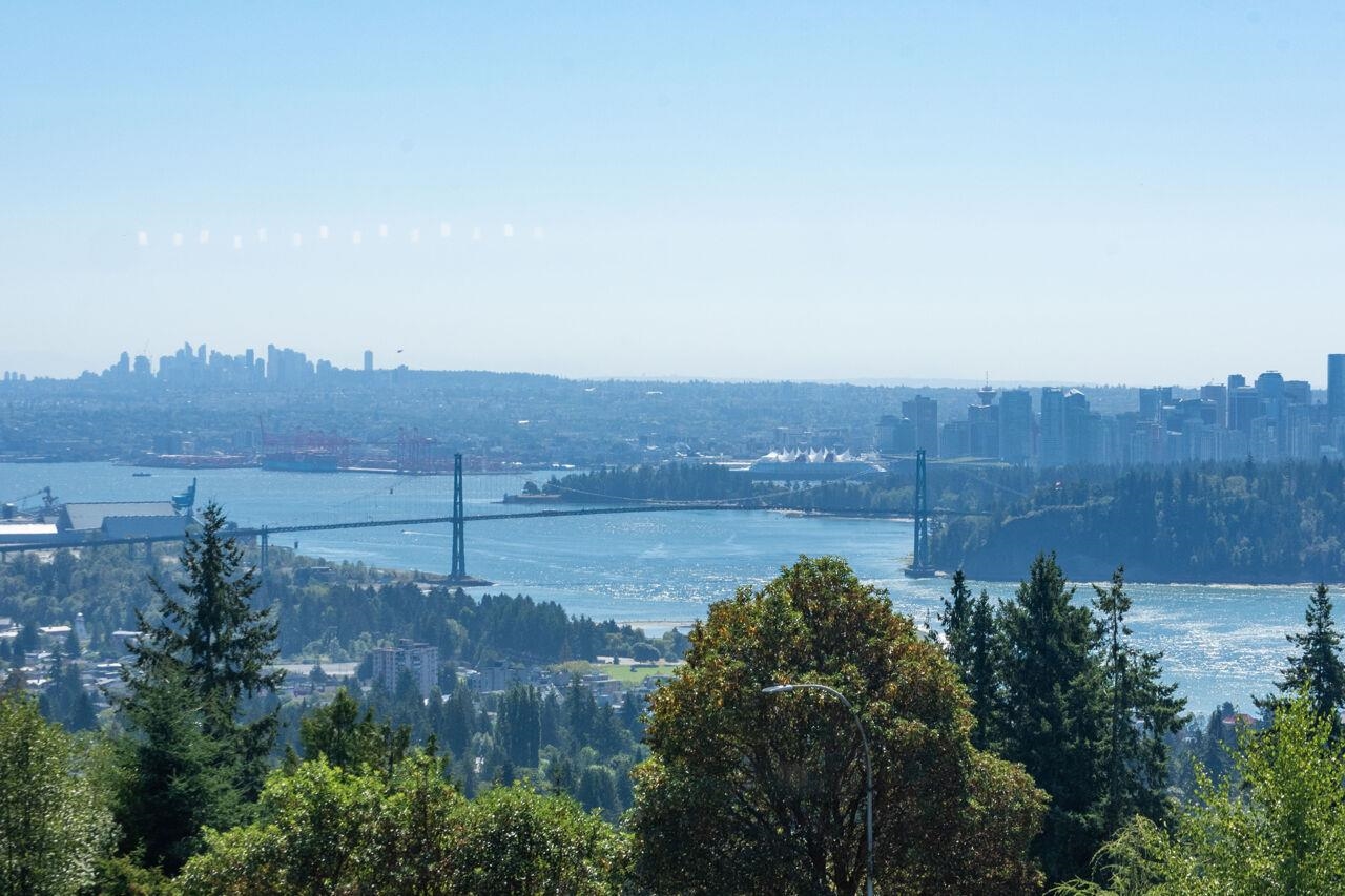 68 2212 FOLKESTONE WAY, R3049089, BC,