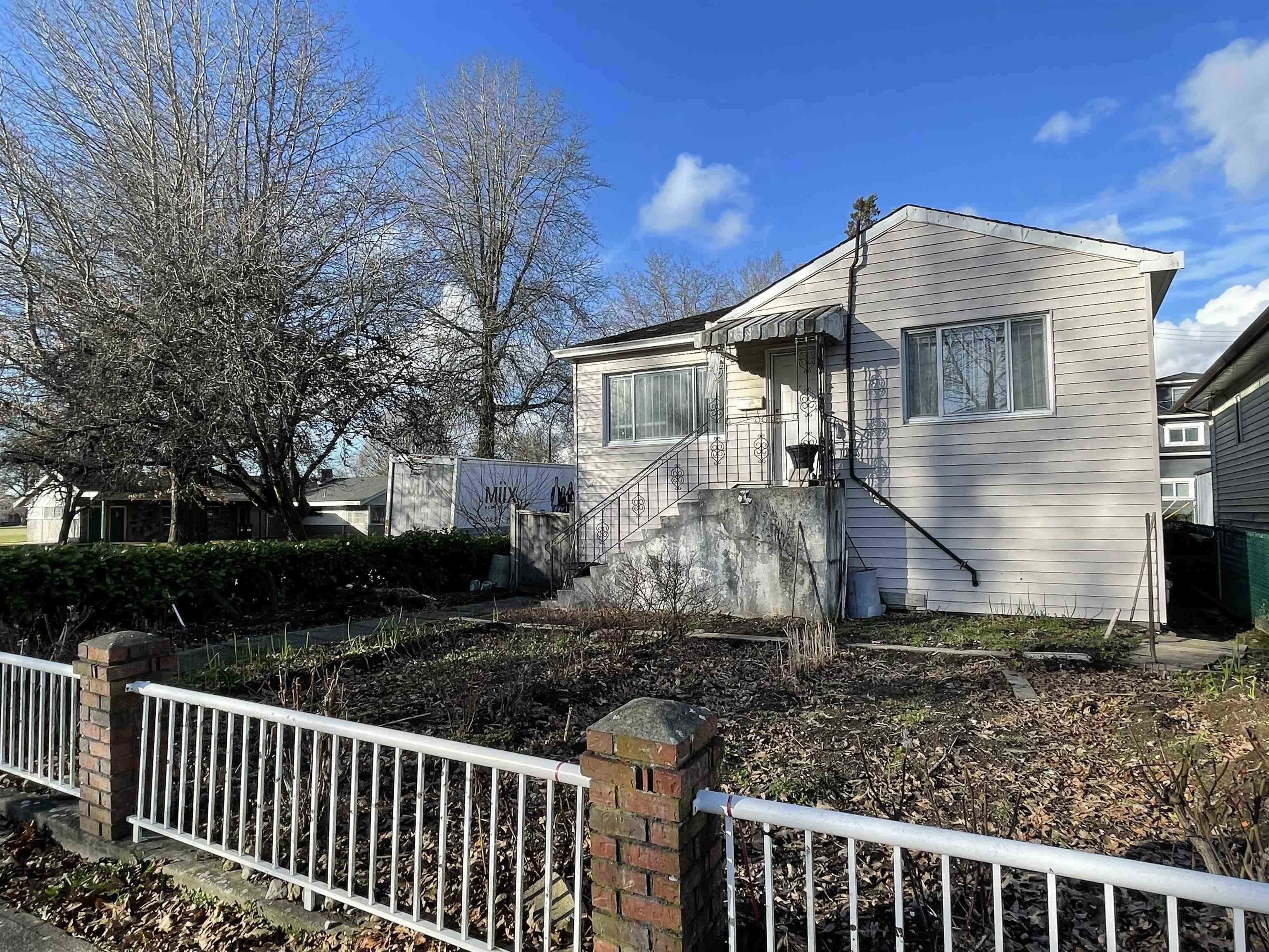 1805 E 51ST AVENUE, Vancouver BC V5P 1W1, R3049331, BC,