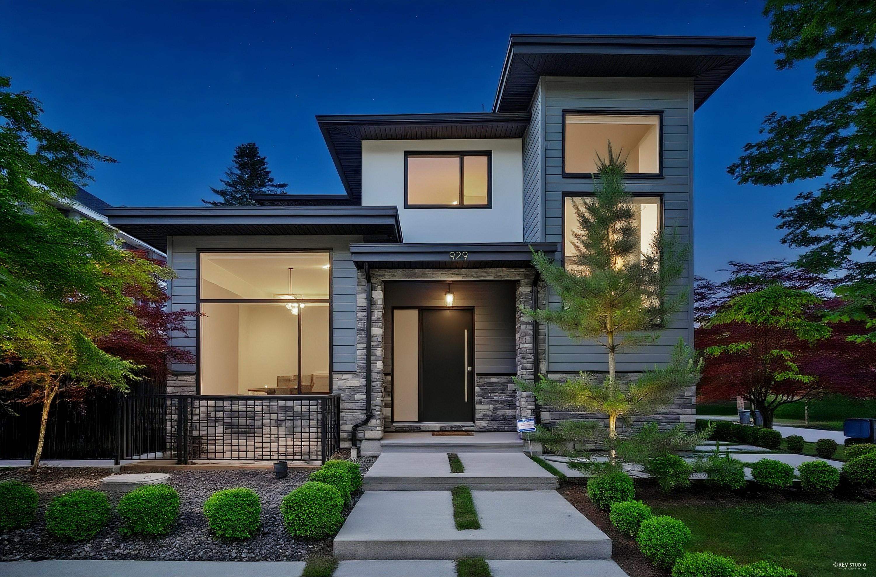 929 FOURTH STREET, New Westminster BC V3L 2X1, R3049343, BC,