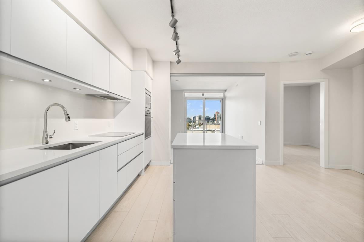 823 180 2ND AVENUE, R3049646, BC,