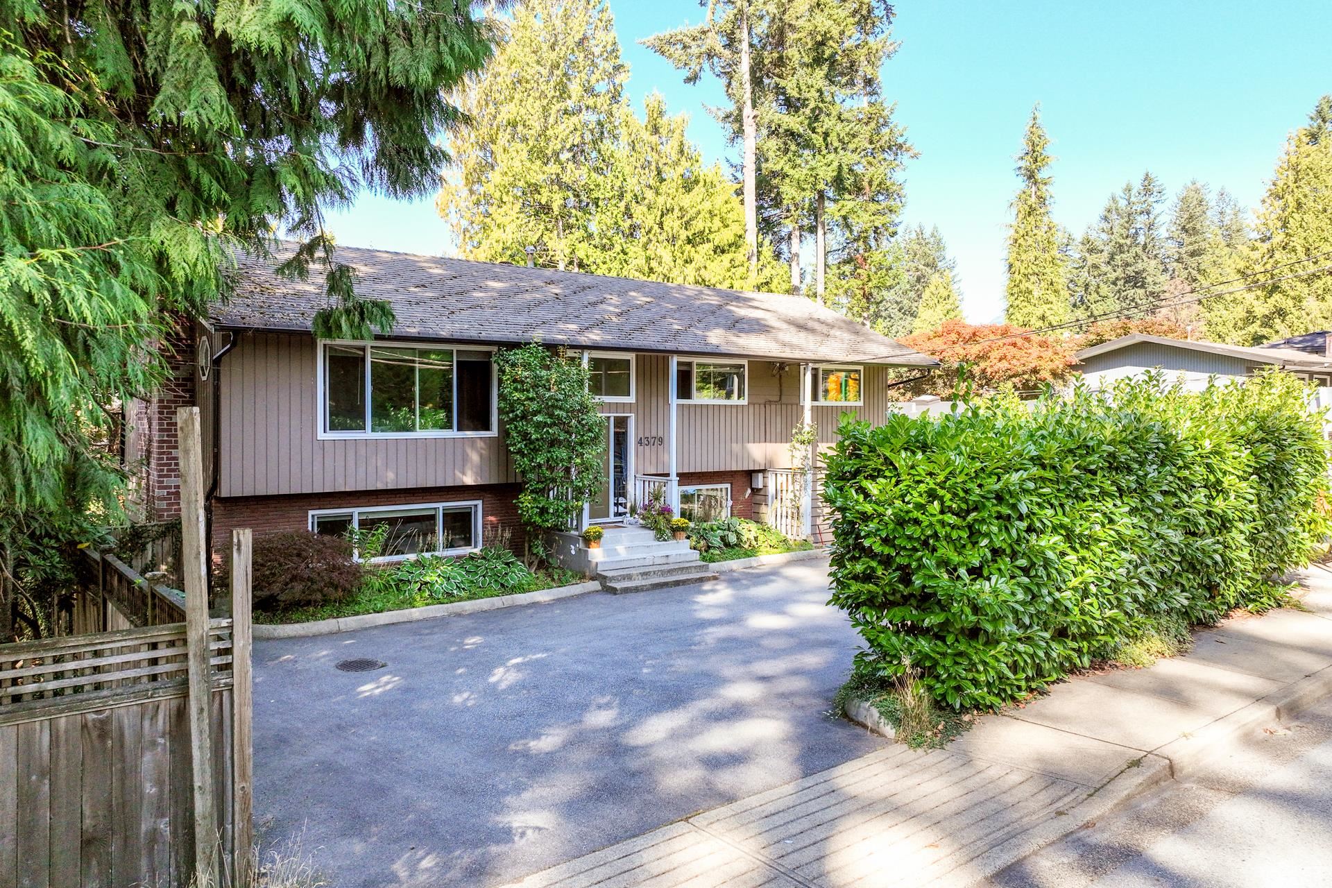 4379 CAPILANO ROAD, North Vancouver BC V7R 4J8, R3049732, BC,