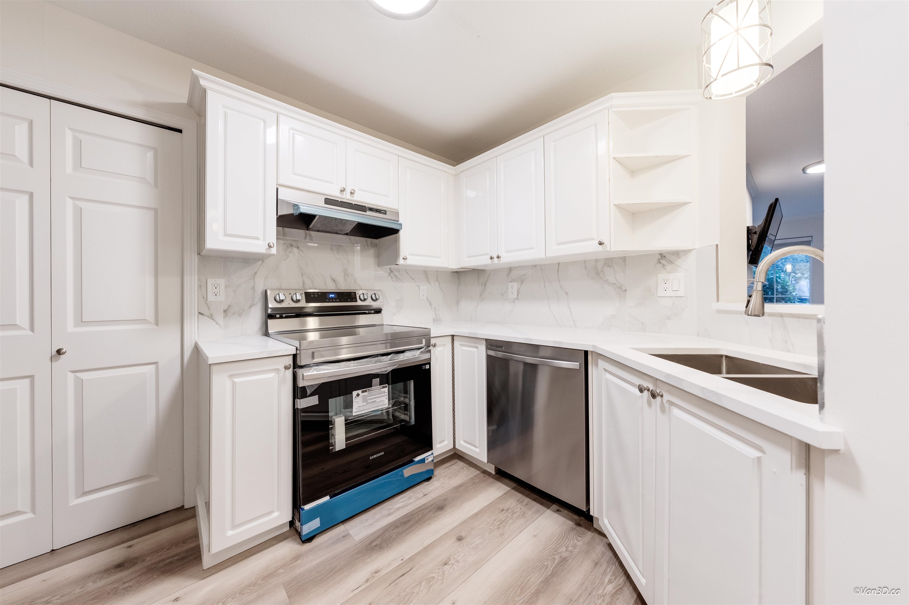 107 12155 75A AVENUE, R3049793, BC,