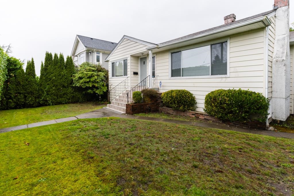 1117 KINGS AVENUE, West Vancouver BC V7T 2C2, R3049794, BC,