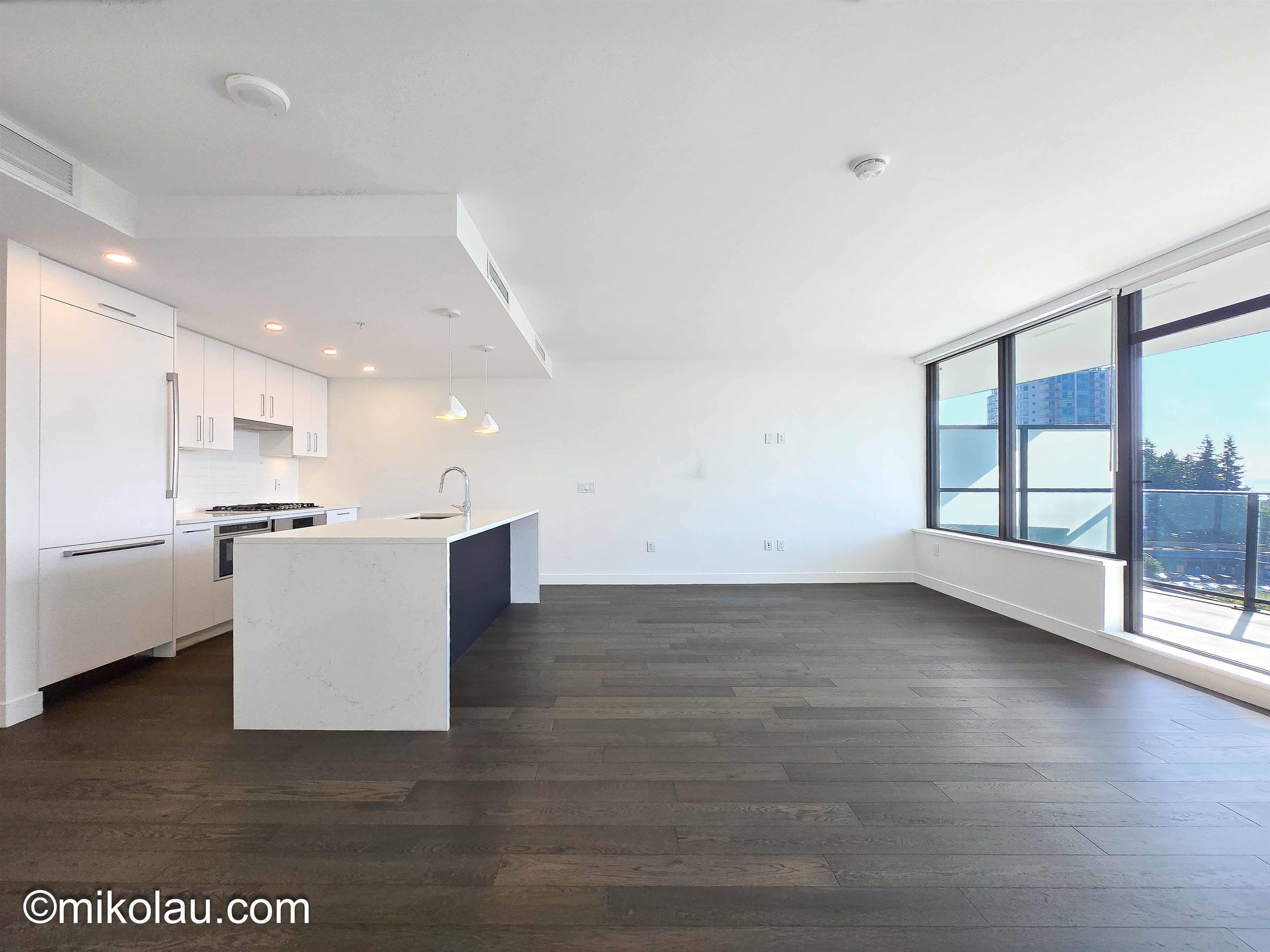 7XX 1588 JOHNSTON ROAD, R3050153, BC,