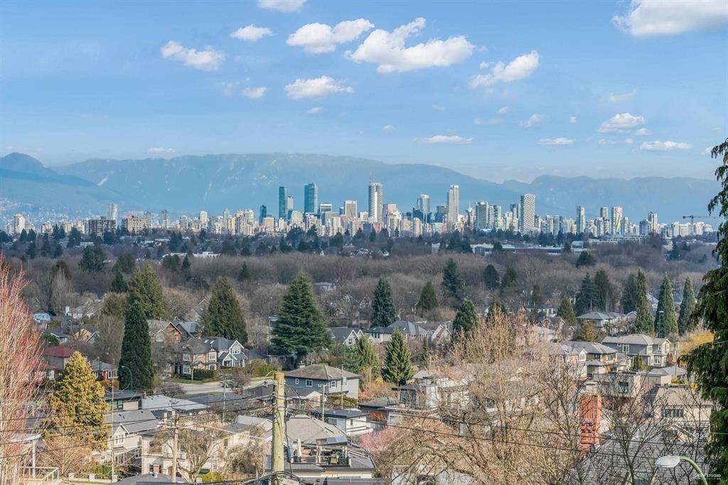3276 W 21ST AVENUE, Vancouver BC V6L 1L2, R3050216, BC,