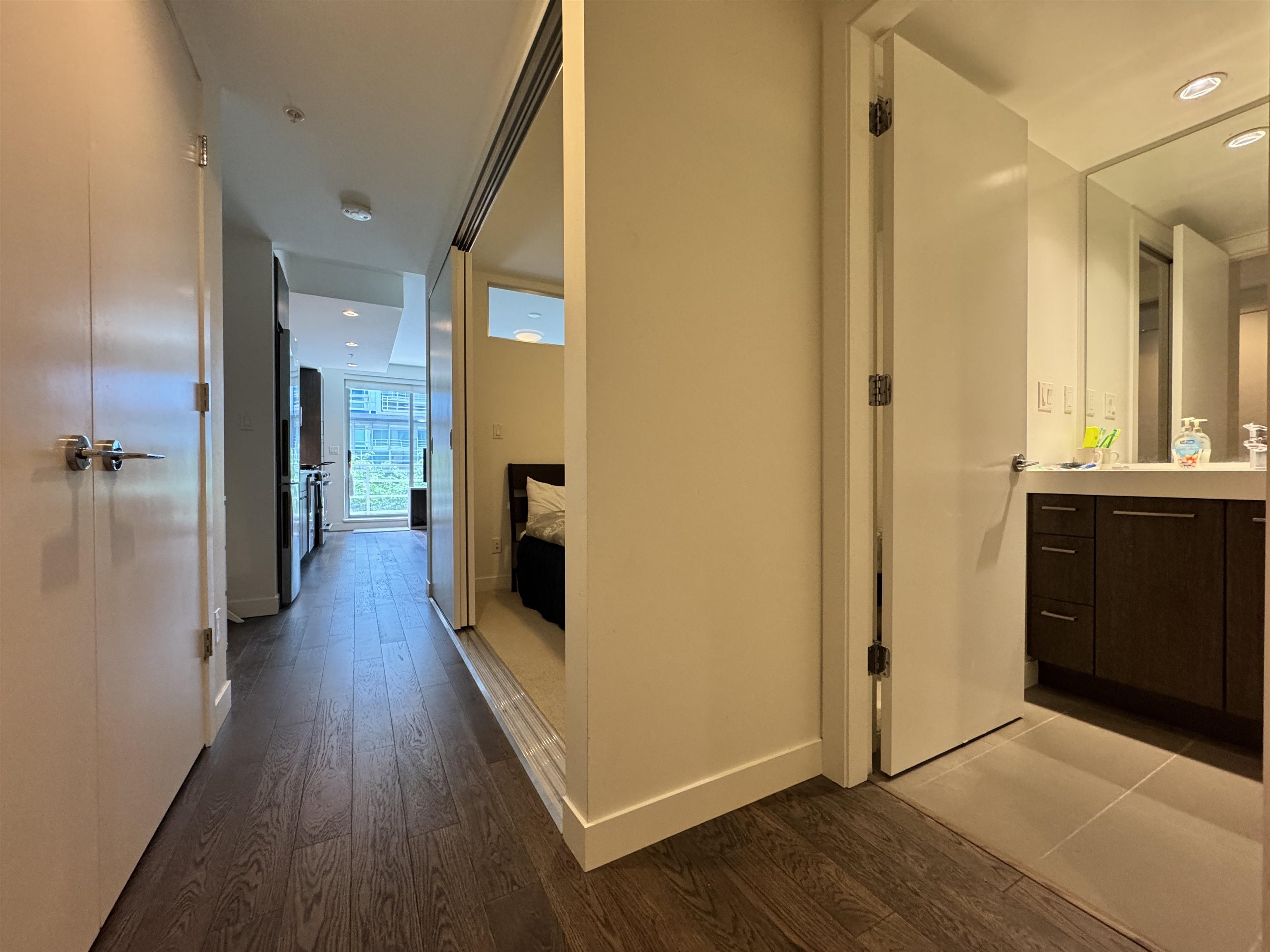 210 9060 UNIVERSITY CRESCENT, R3050293, BC,