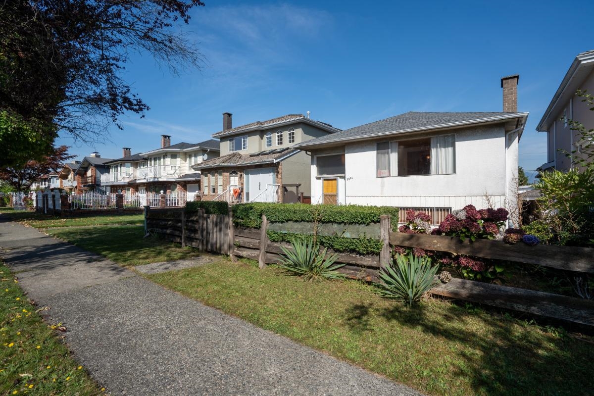 3391 E 25TH AVENUE, Vancouver BC V5R 1J7, R3050403, BC,