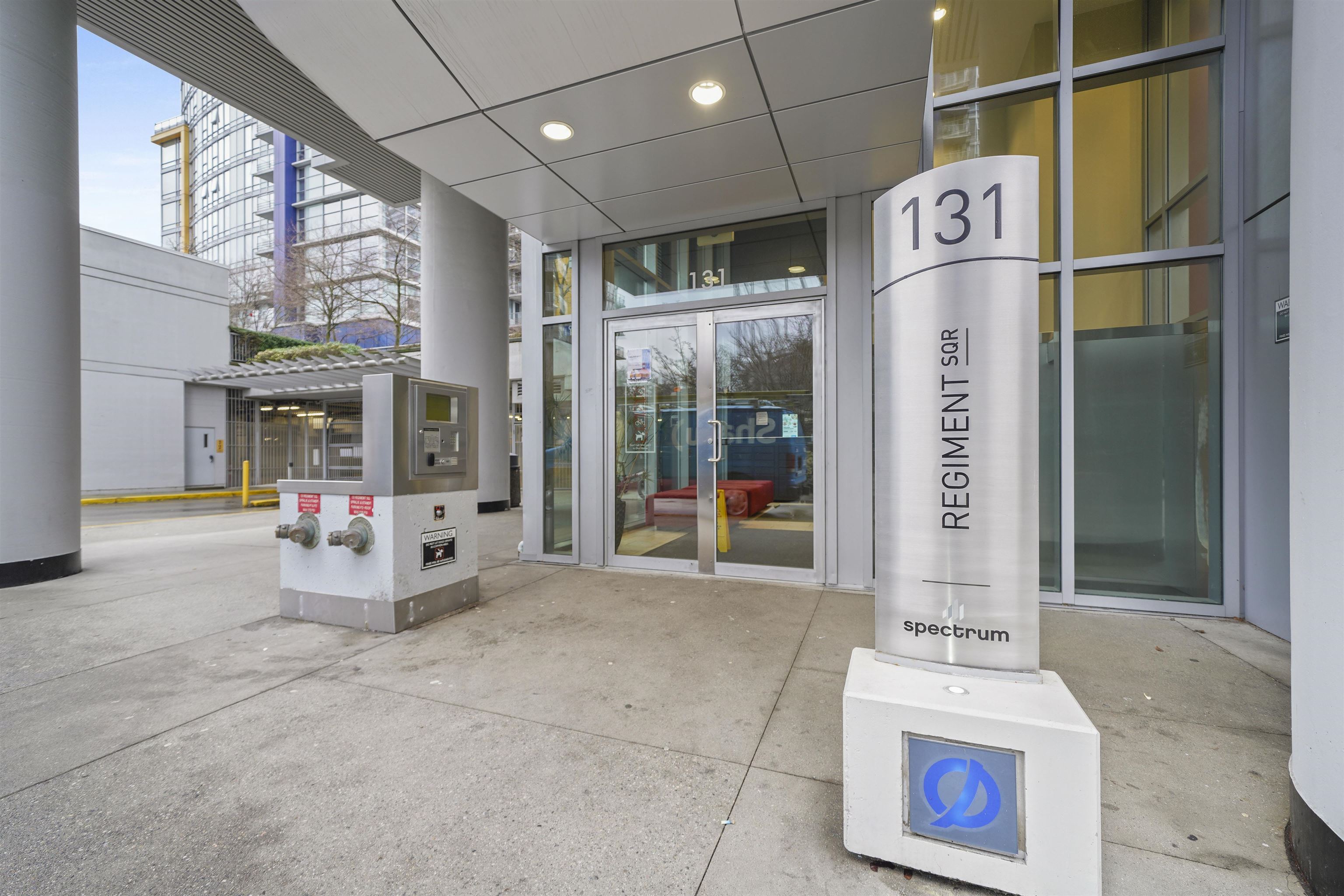703 131 REGIMENT SQUARE, R3050421, BC,