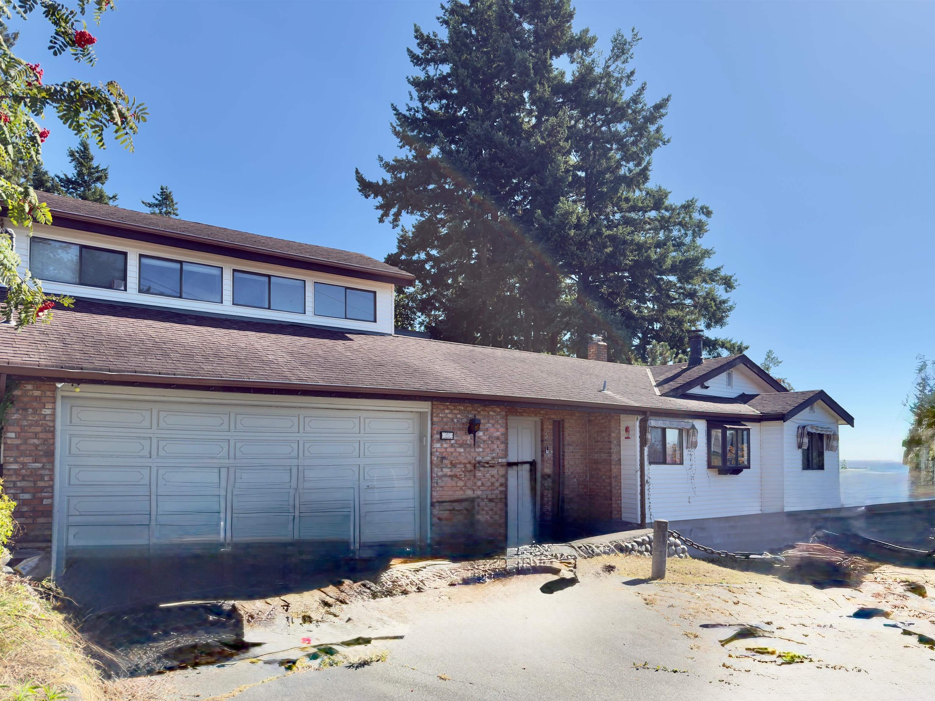 1352 OXFORD STREET, White Rock BC V4B 3R2, R3050477, BC,