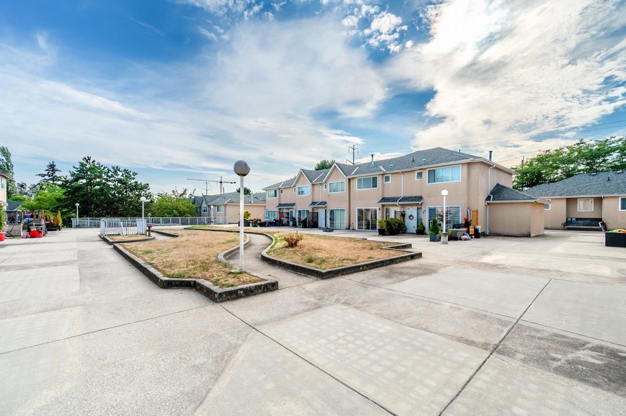 211 2211 NO. 4 ROAD, R3050531, BC,