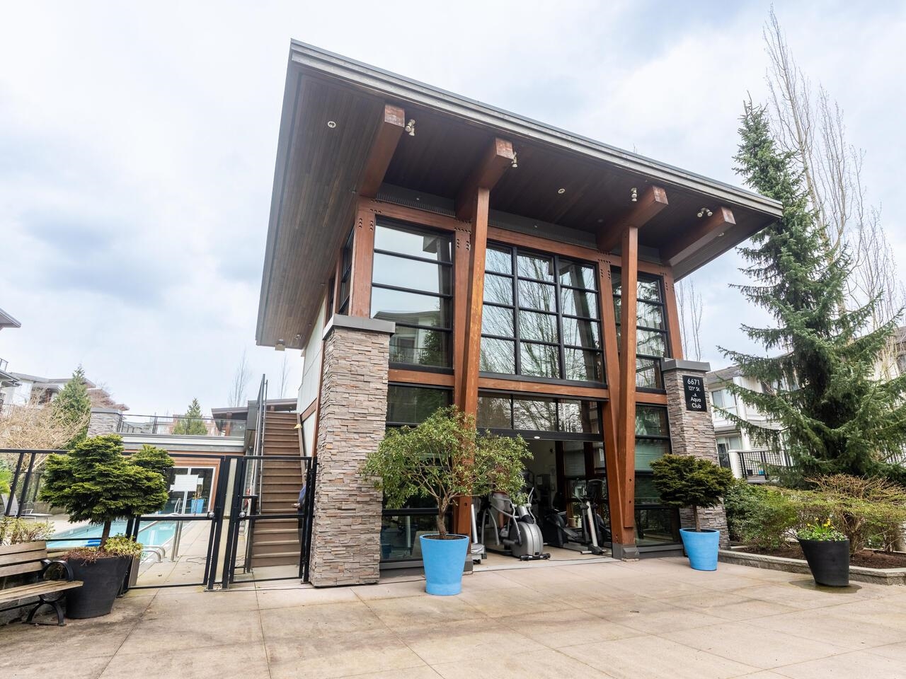 211 6688 120 STREET, R3050547, BC,