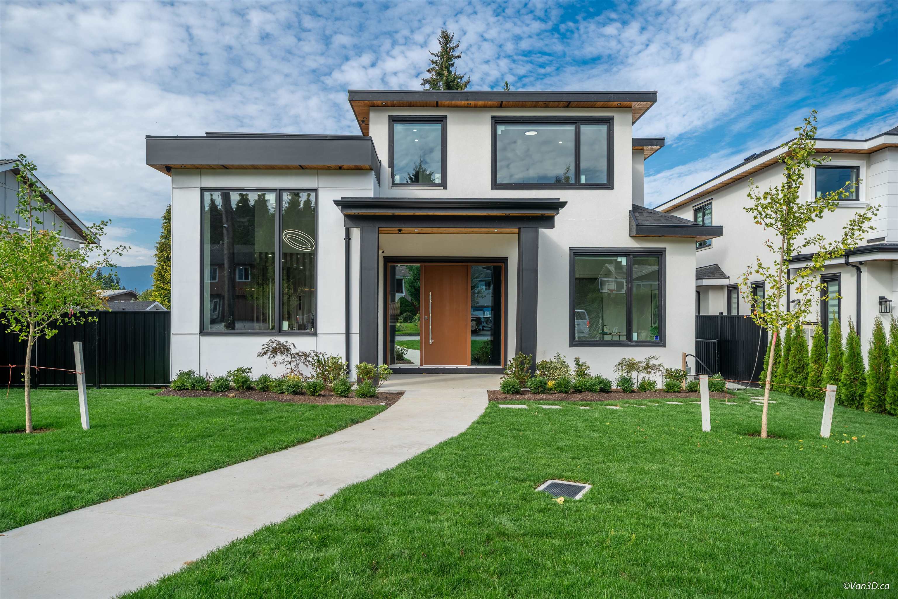 817 CORNELL AVENUE, Coquitlam BC V3J 2Z3, R3050599, BC,
