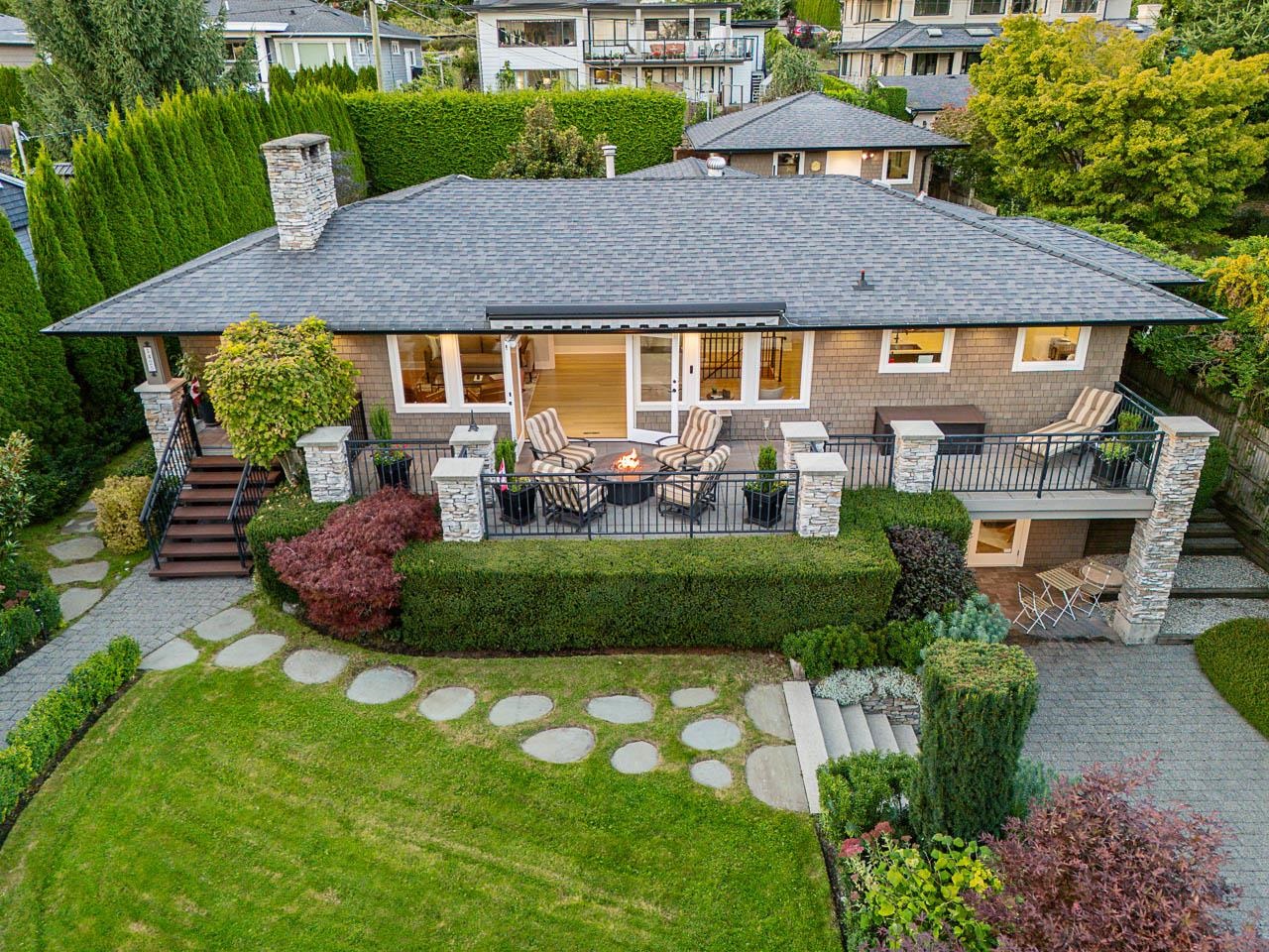 1425 PALMERSTON AVENUE, West Vancouver BC V7T 2H8, R3050621, BC,