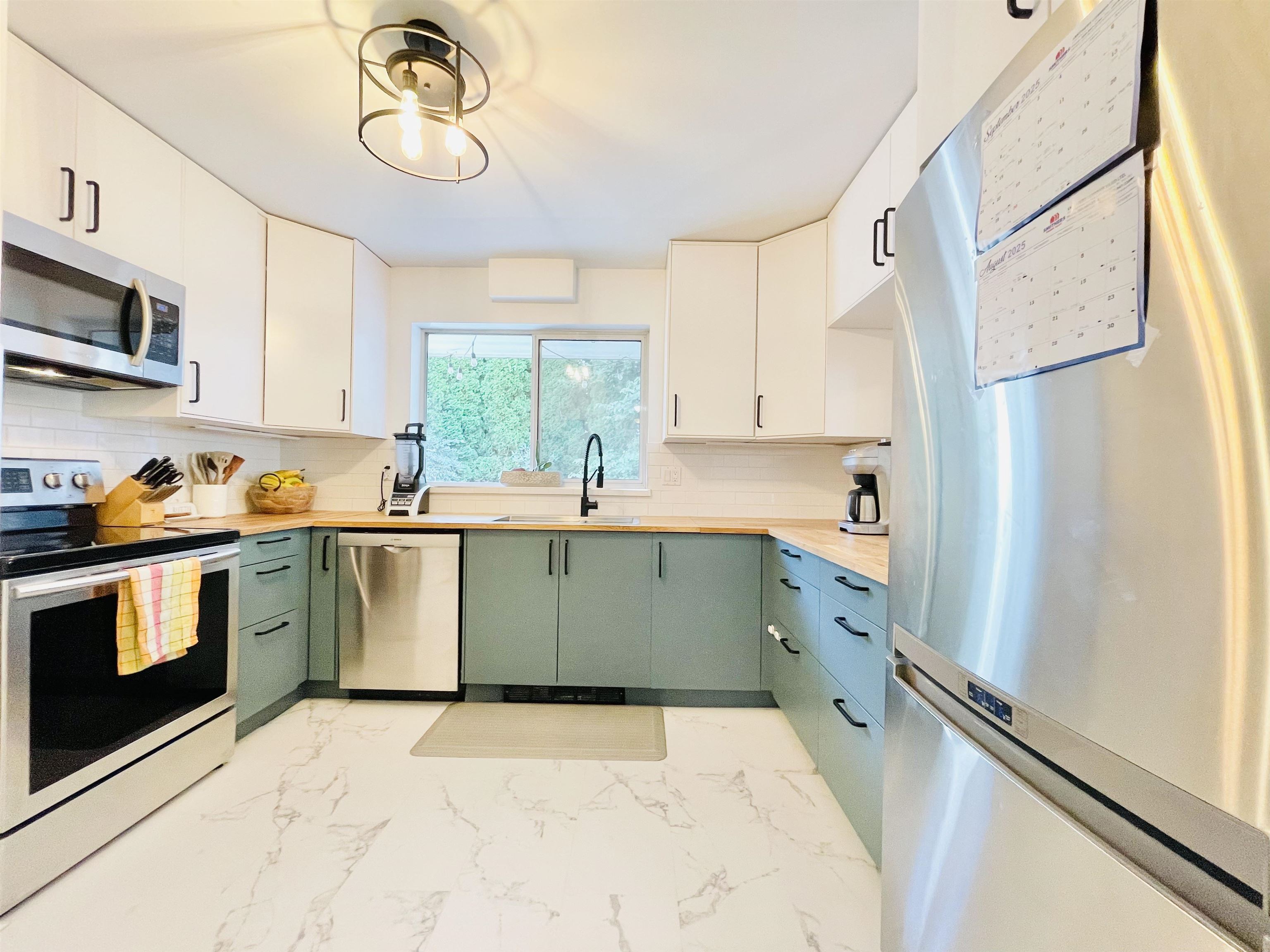 2 3238 QUEBEC STREET, R3050764, BC,
