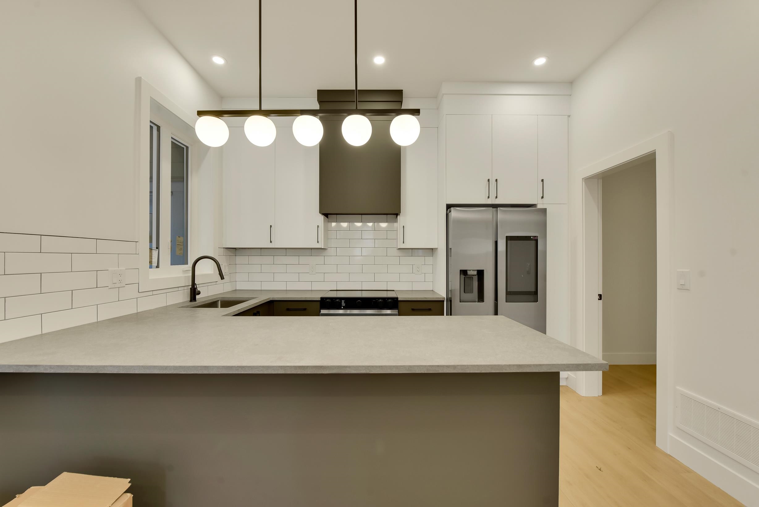1 1436 1ST AVENUE, R3050791, BC,