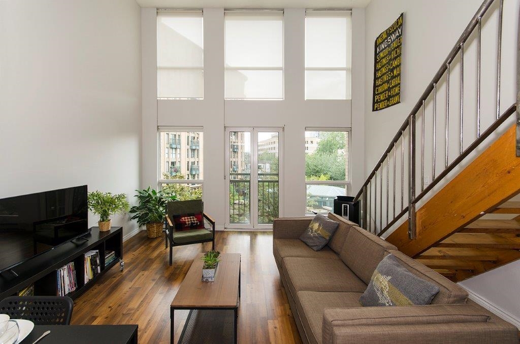 407 1 CORDOVA STREET, R3050818, BC,