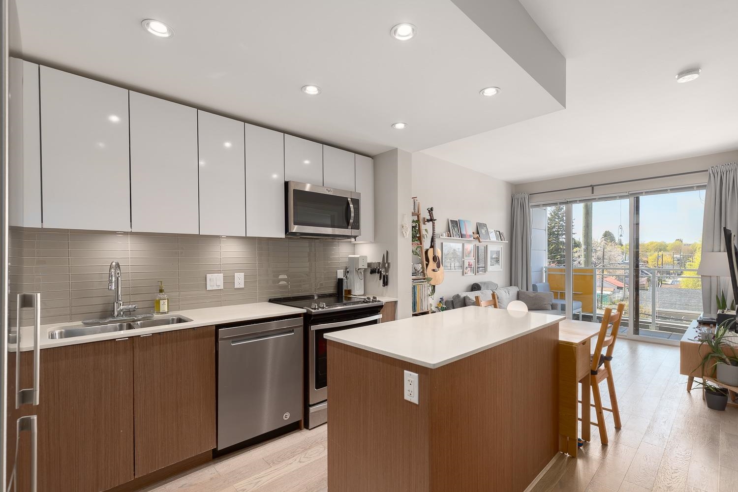 311 688 19TH AVENUE, R3050865, BC,