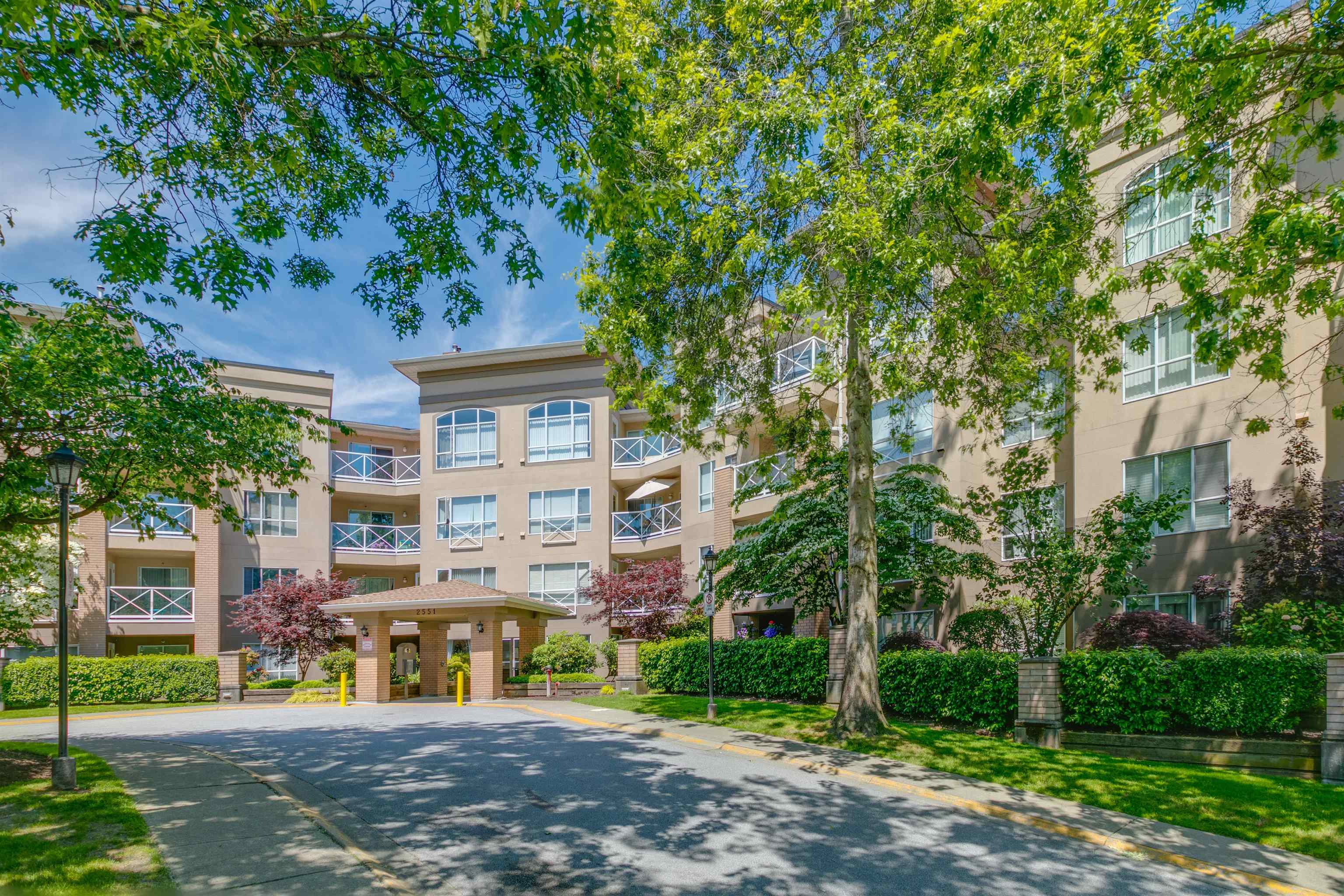 423 2551 PARKVIEW LANE, R3050956, BC,