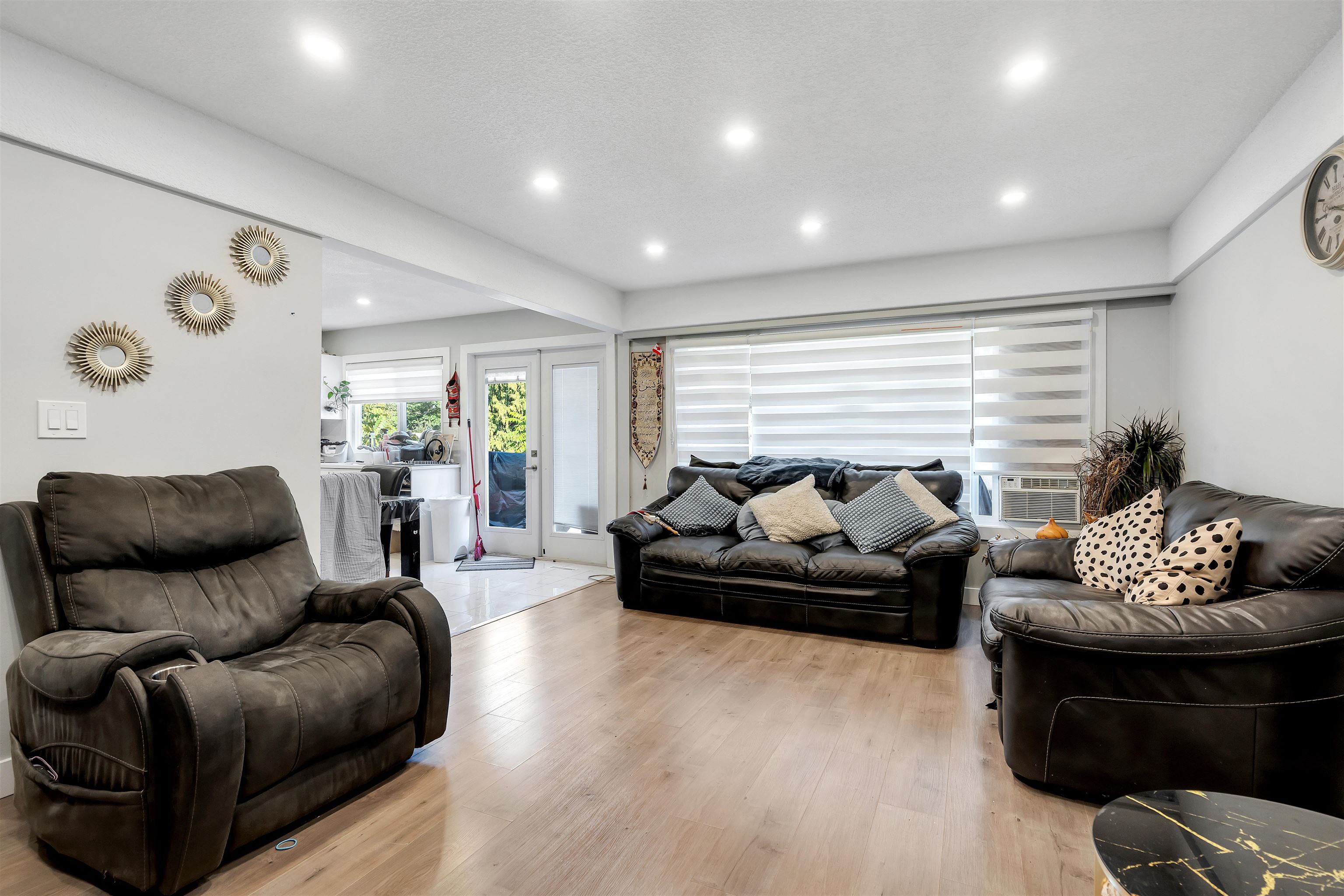 1677 EASTERN DRIVE, Port Coquitlam BC V3C 2T5, R3051040, BC,