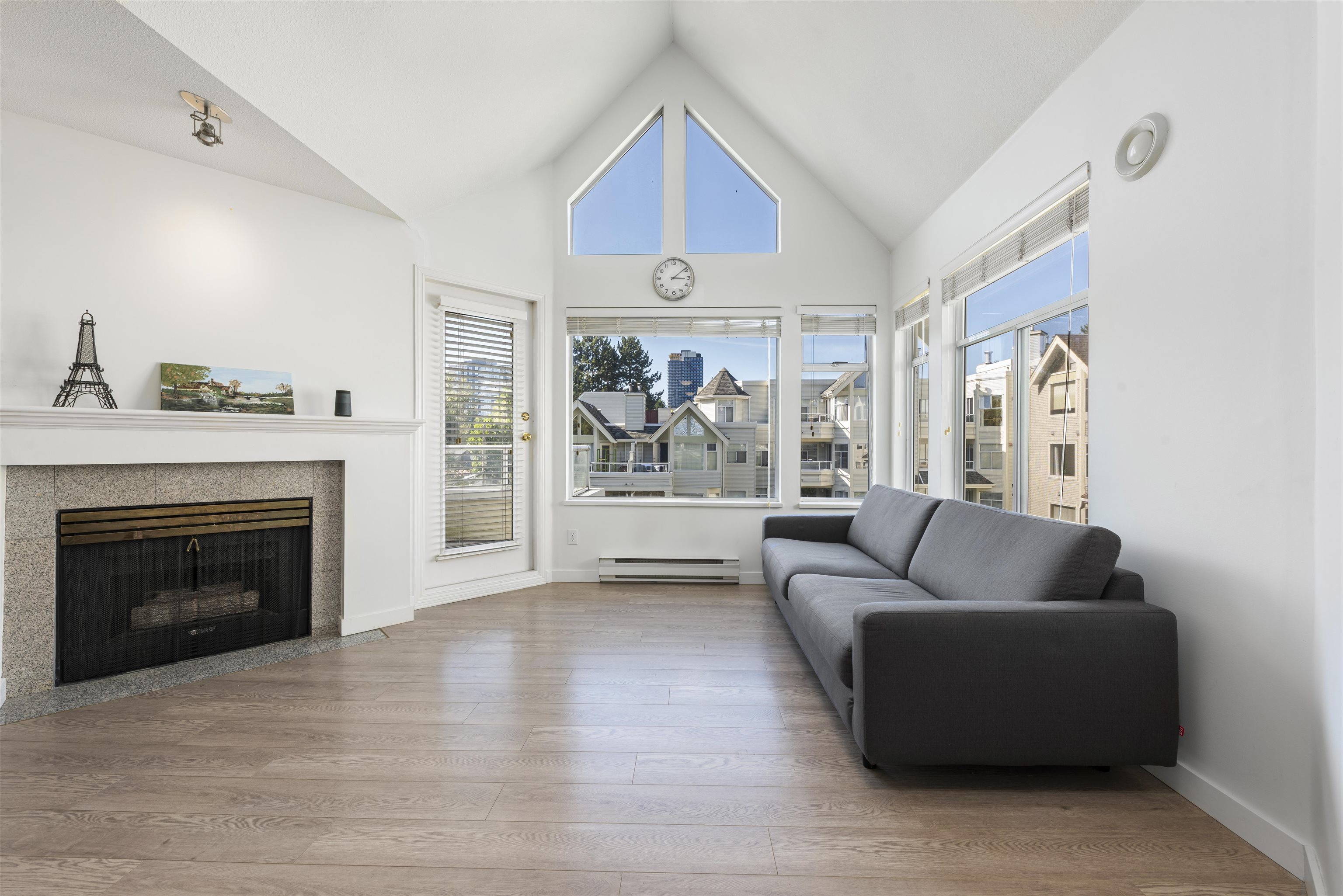 310 3638 RAE AVENUE, R3051060, BC,