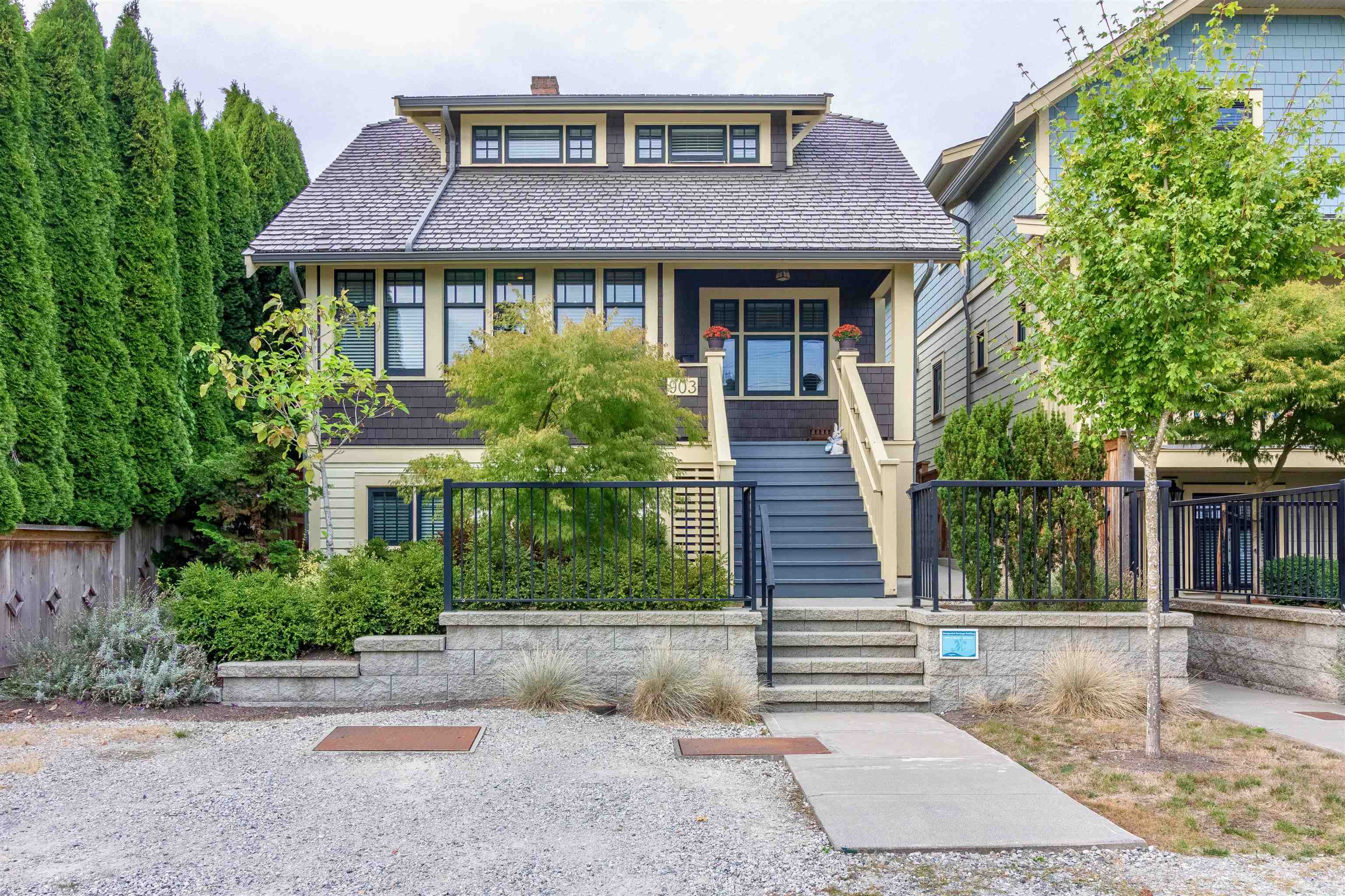 903 WALLS AVENUE, Coquitlam BC V3K 2T2, R3051242, BC,