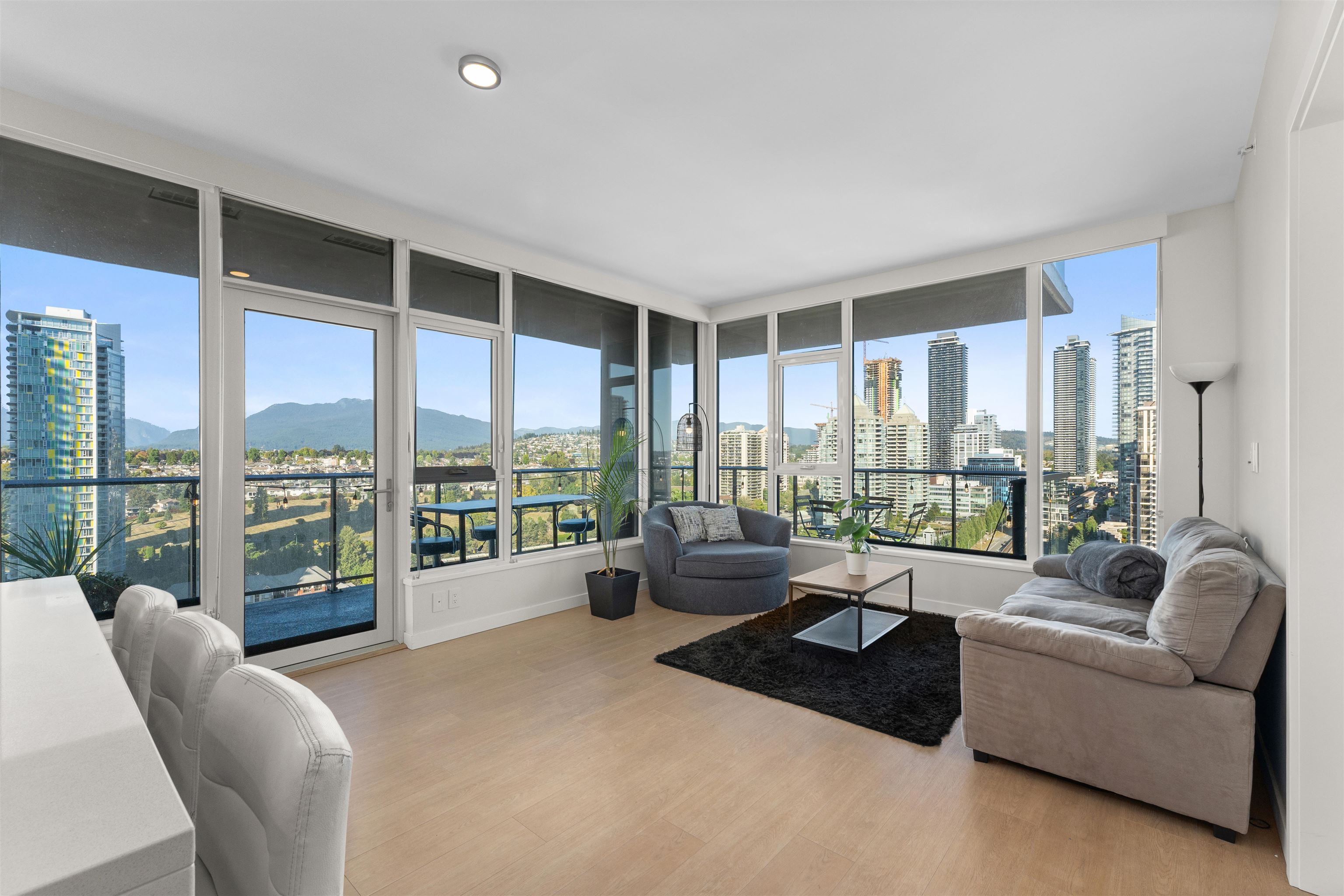 2107 4168 LOUGHEED HIGHWAY, R3051351, BC,