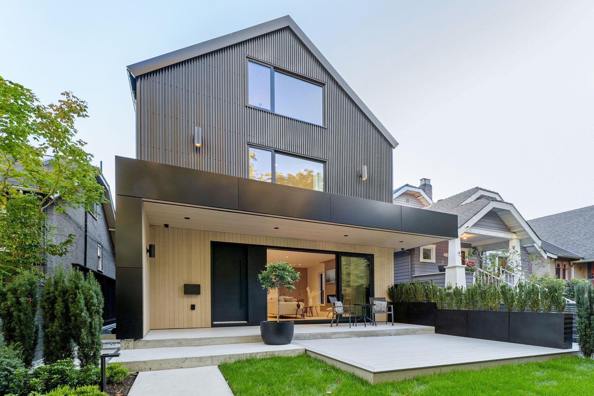 1 3036 14TH AVENUE, R3051355, BC,