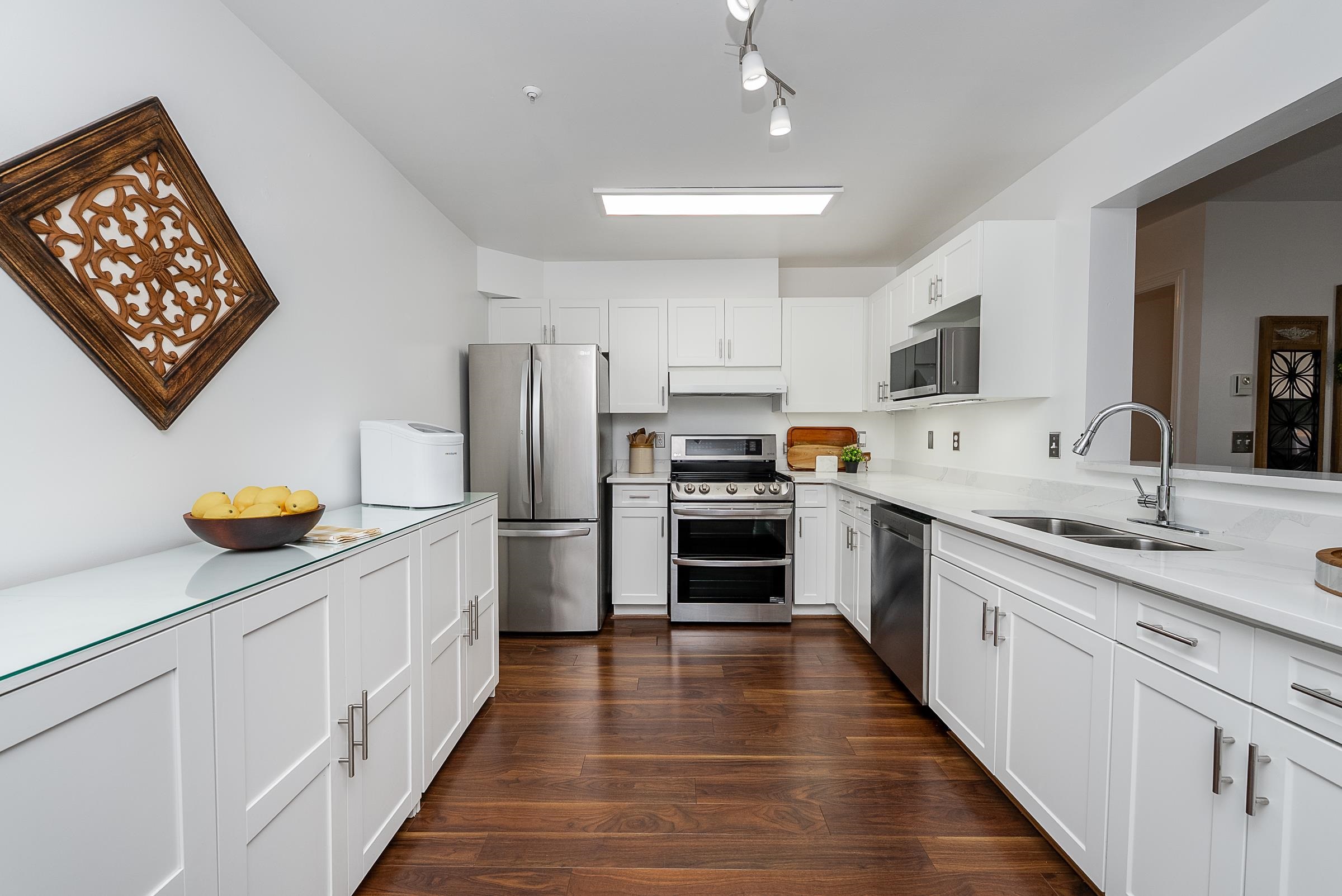 214 3075 PRIMROSE LANE, R3051542, BC,