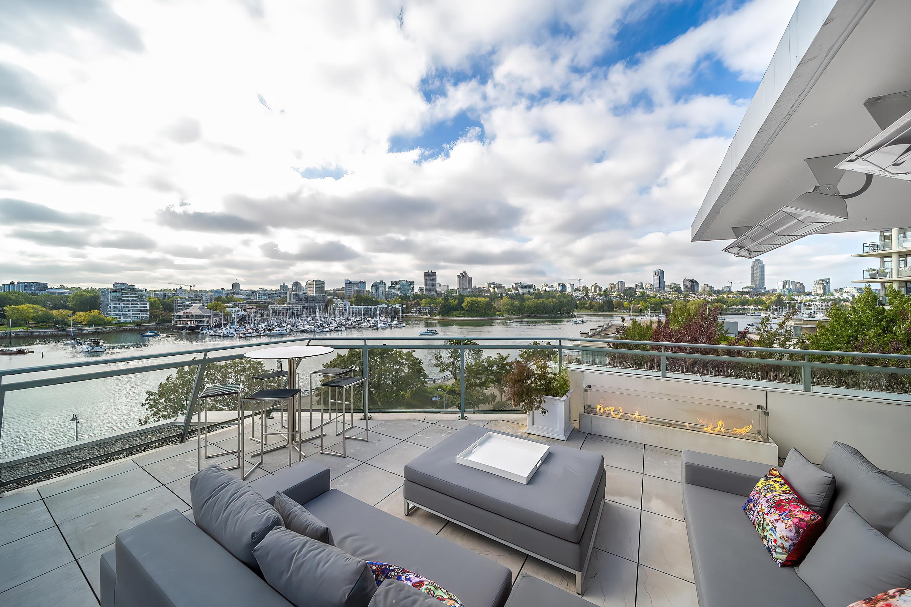 606 1288 MARINASIDE CRESCENT, R3051559, BC,