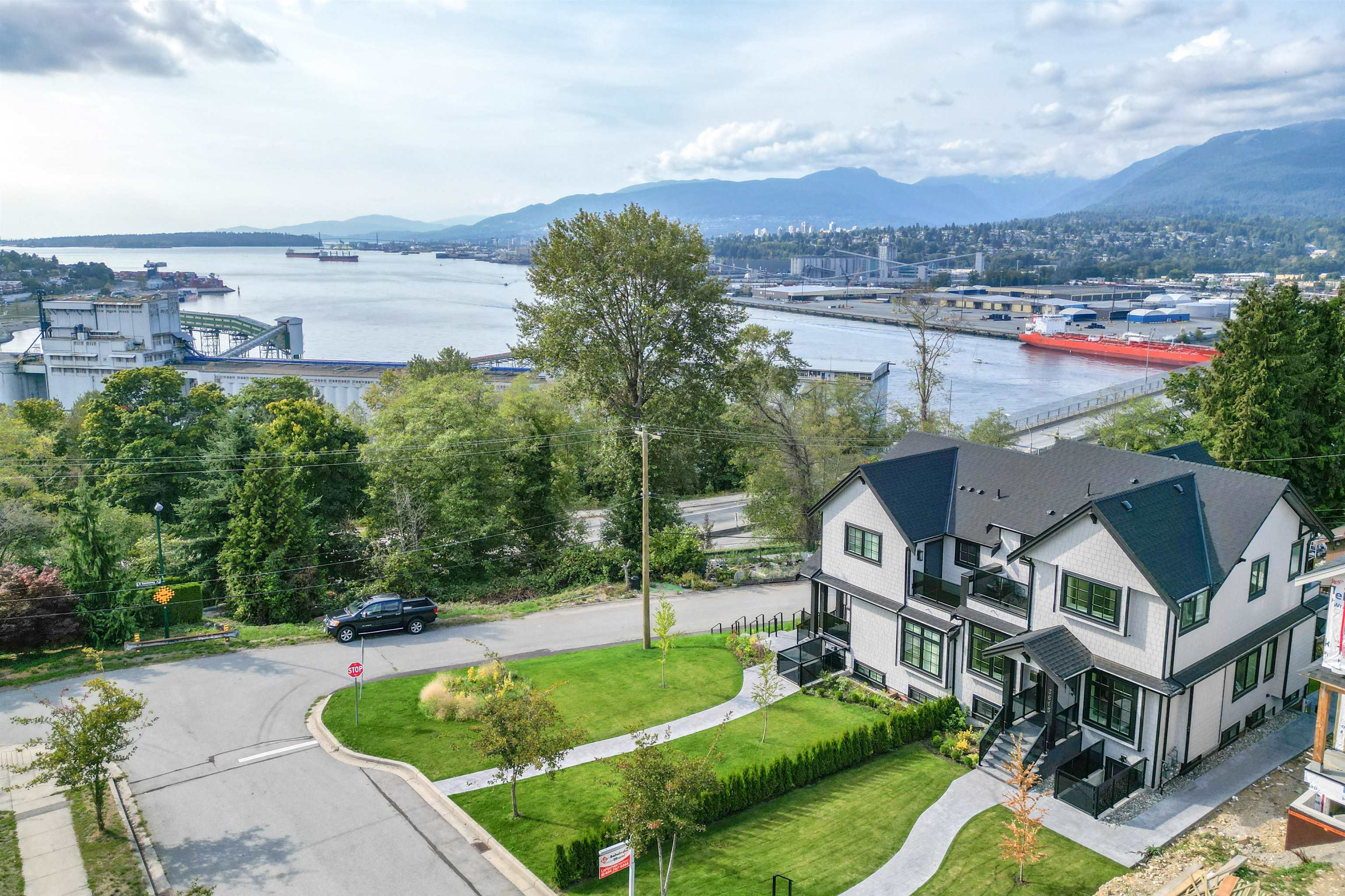 3615 YALE STREET, Vancouver BC V5K 1C8, R3051564, BC,