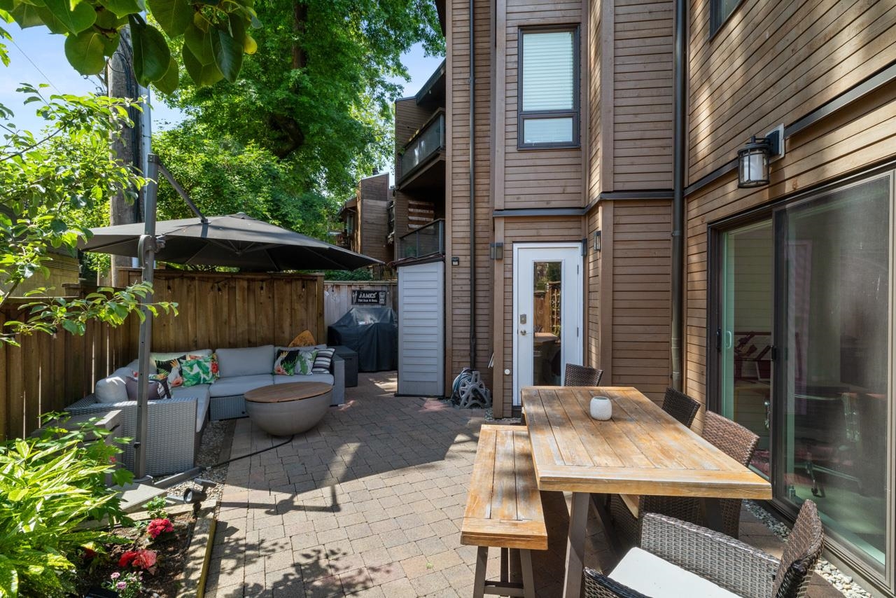 204 2410 CORNWALL AVENUE, R3051572, BC,