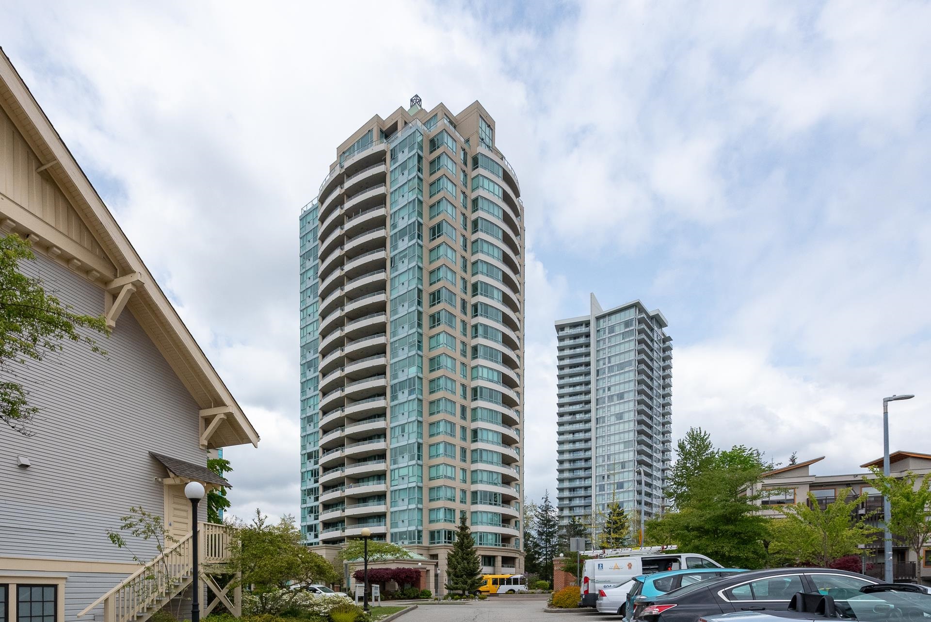 905 6659 SOUTHOAKS CRESCENT, R3051870, BC,