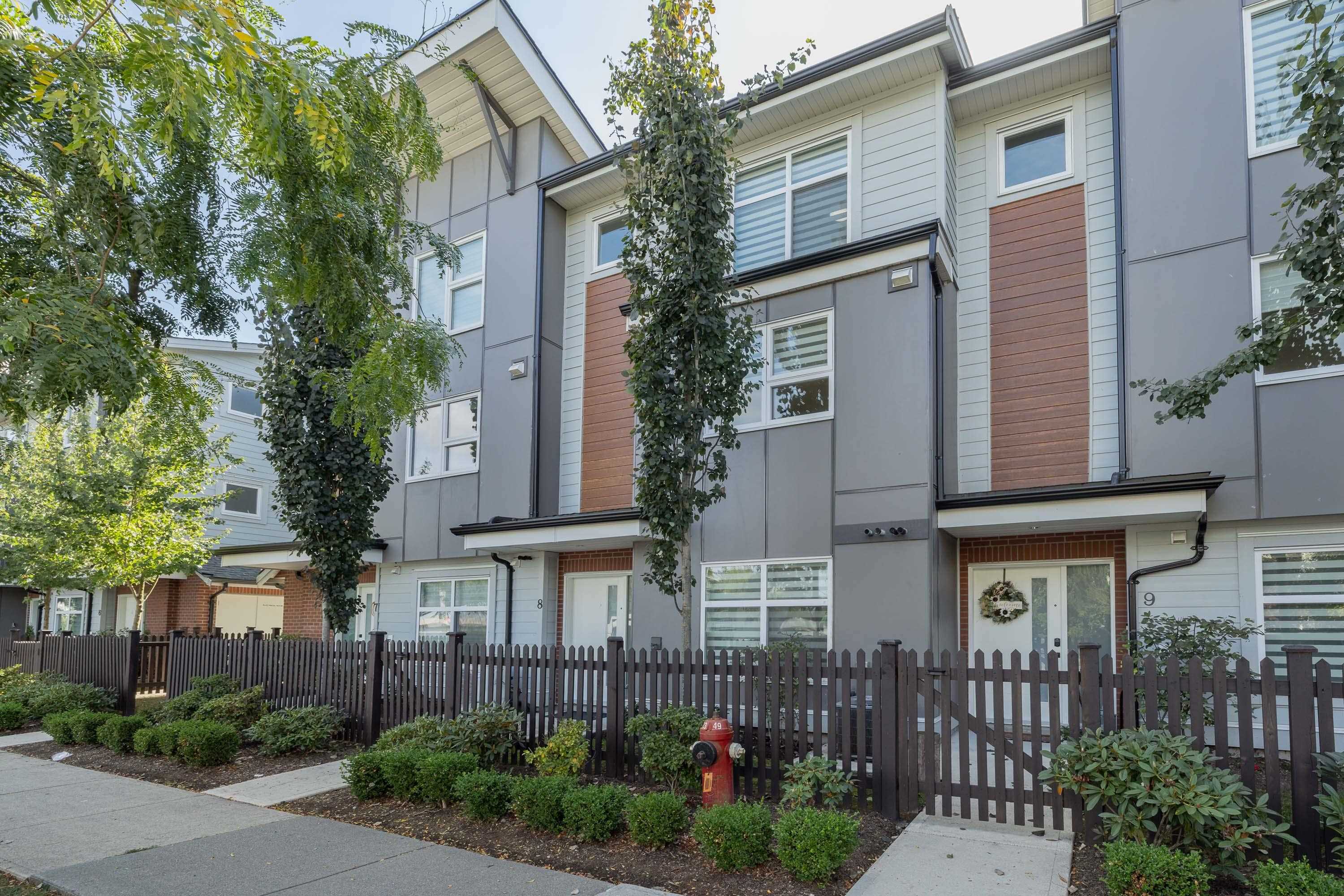 8 22334 48 AVENUE, R3051980, BC,
