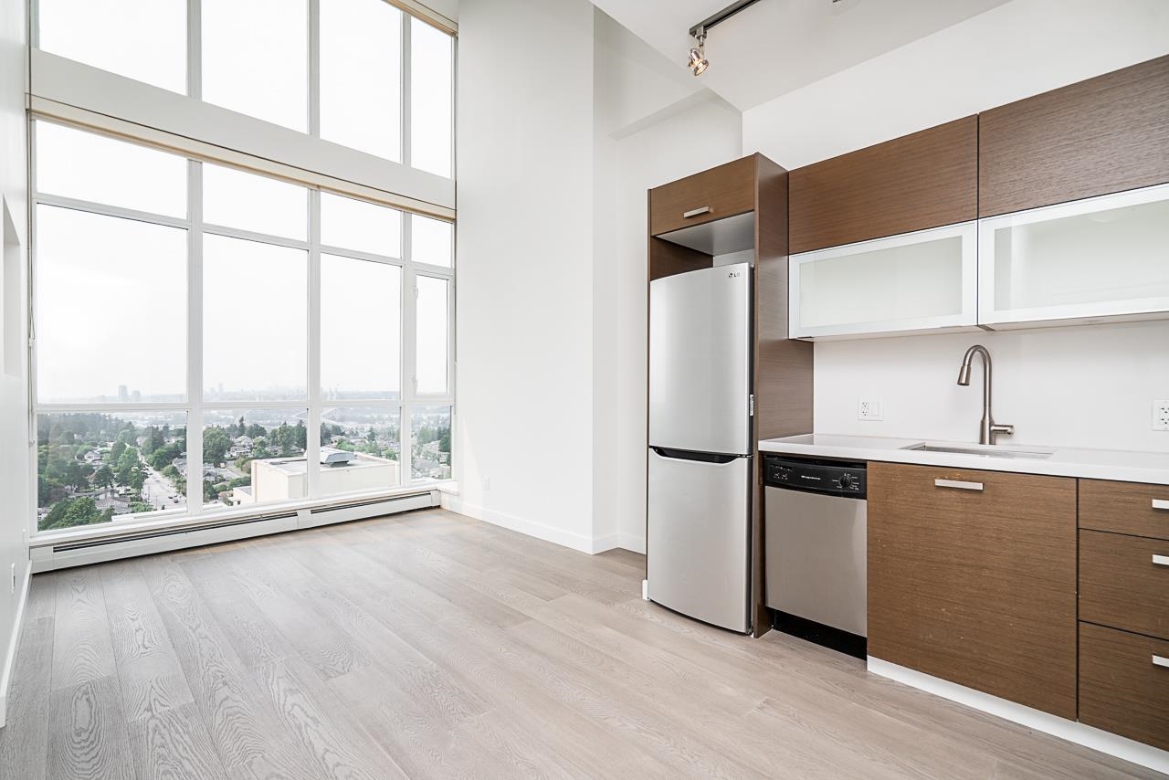 2507 10777 UNIVERSITY DRIVE, R3052129, BC,