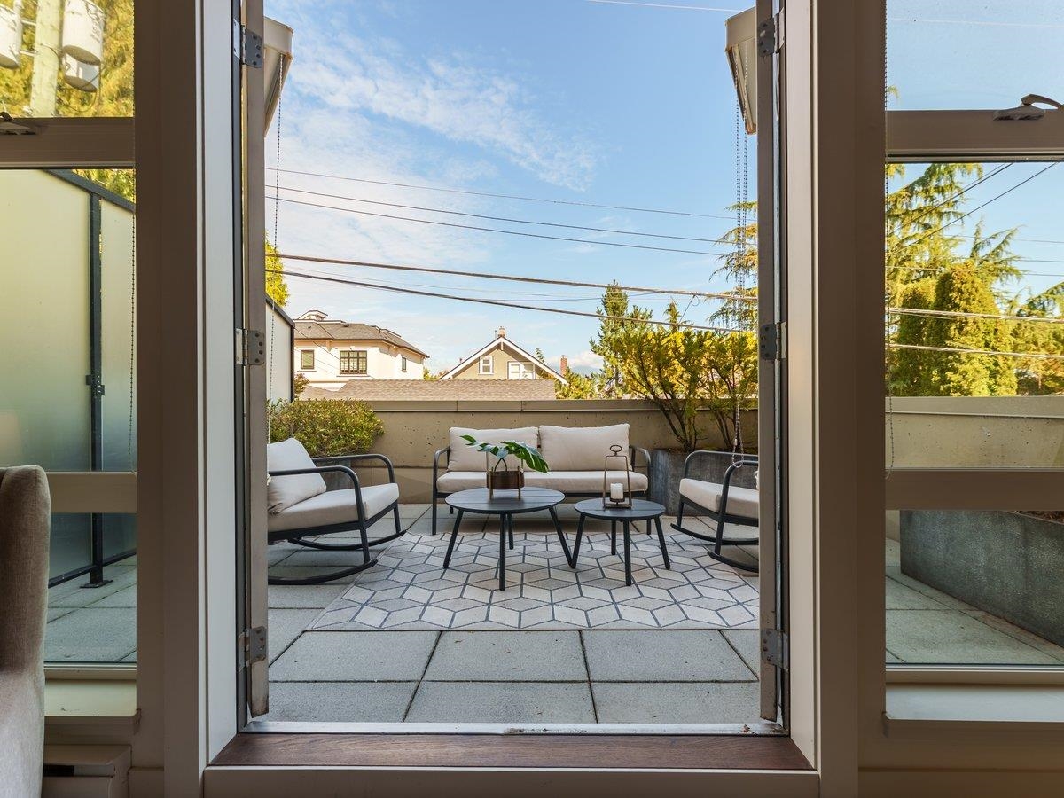 103 4463 10TH AVENUE, R3052202, BC,