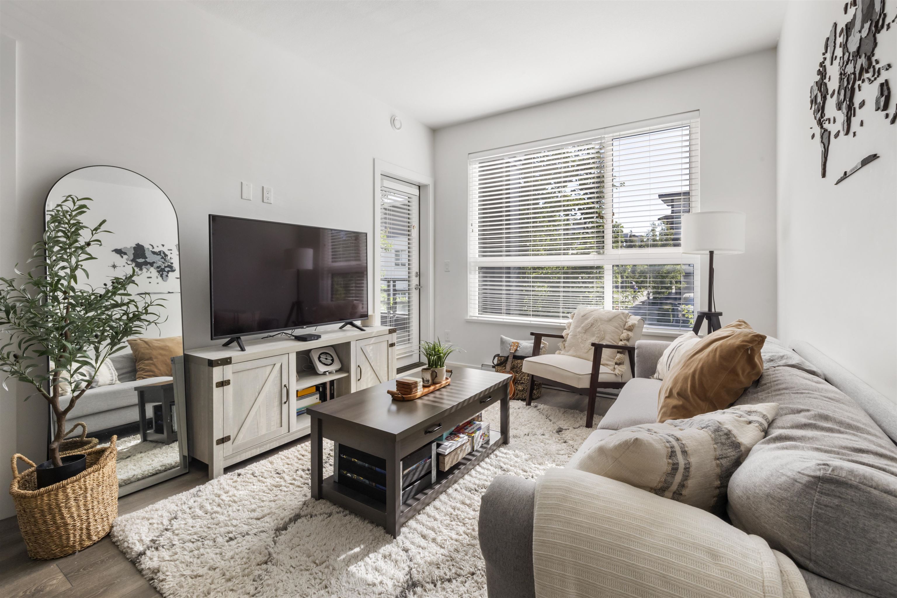 210 20829 77A AVENUE, R3052382, BC,