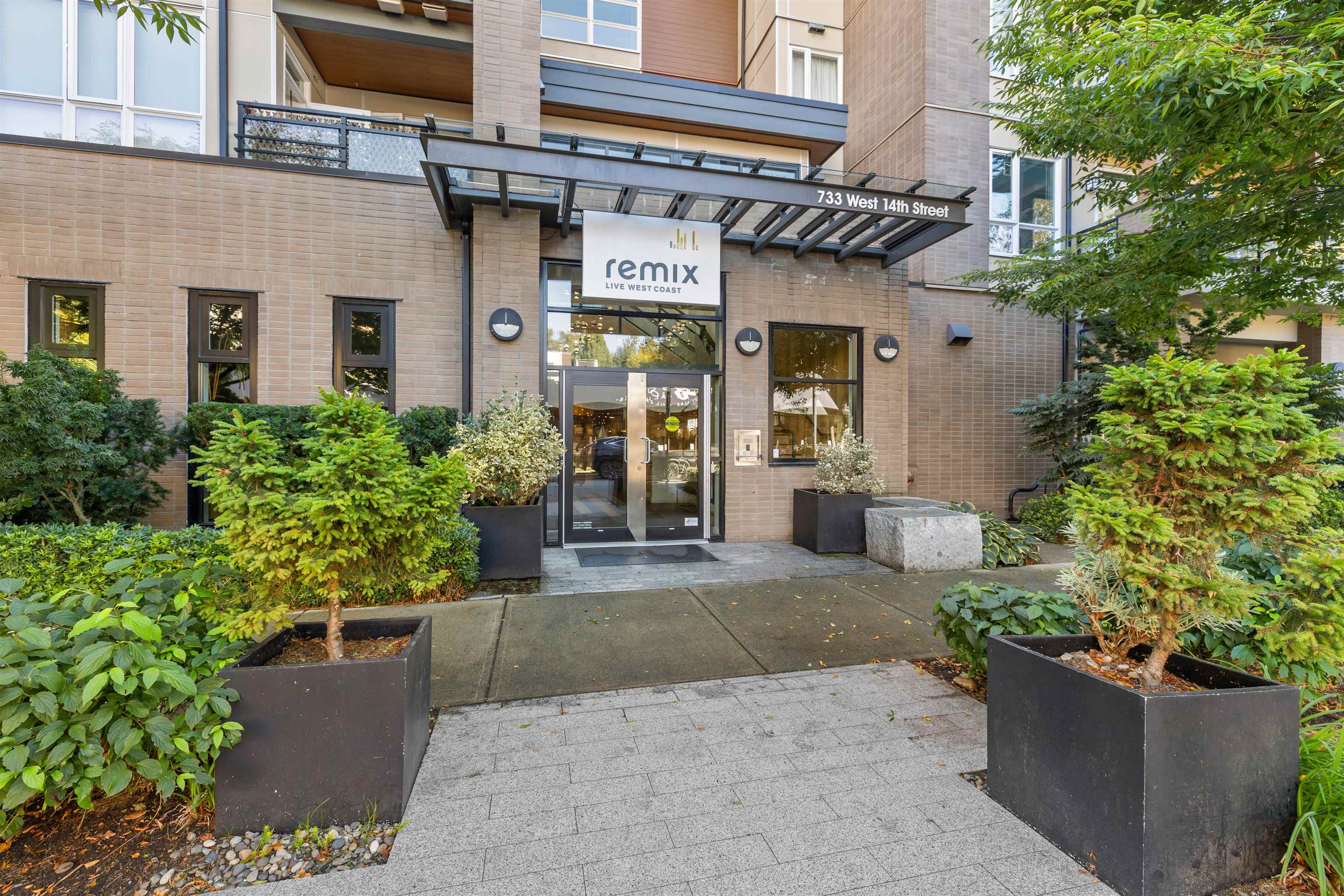 305 733 14TH STREET, R3052427, BC,