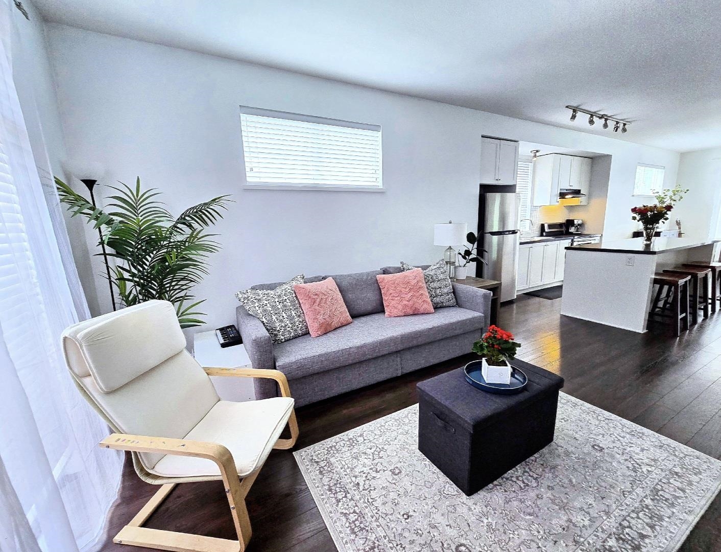 7 14955 60TH AVENUE, R3052435, BC,