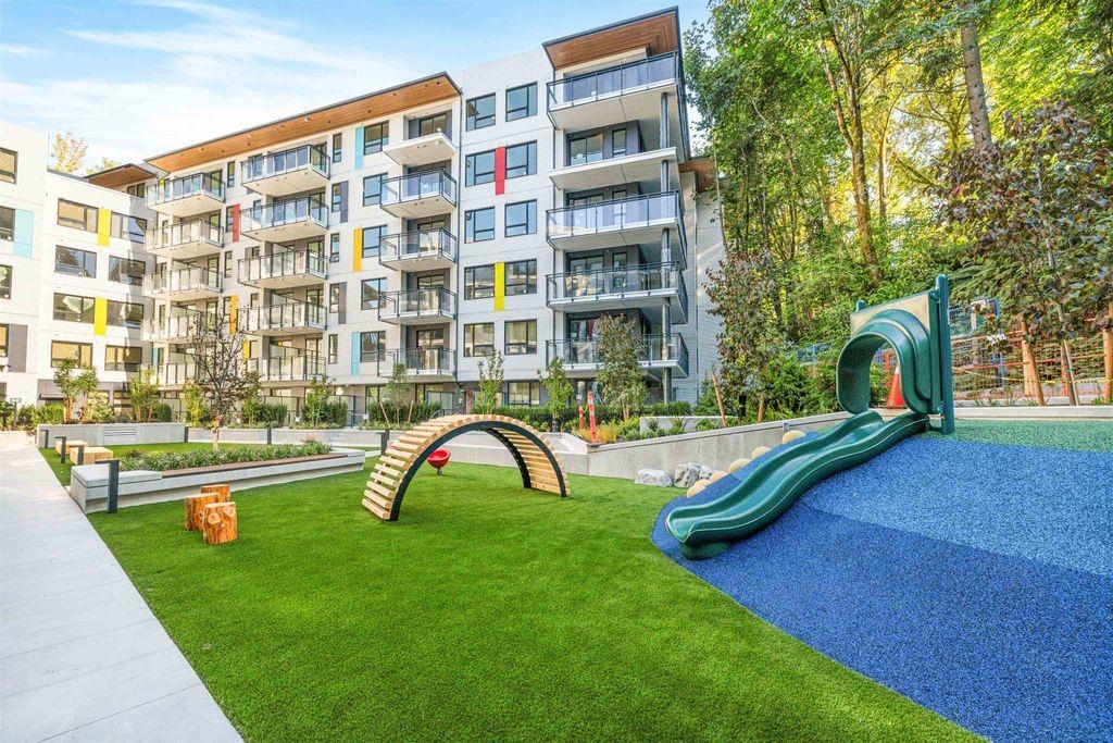 218 2015 ST. JOHNS STREET, R3052442, BC,