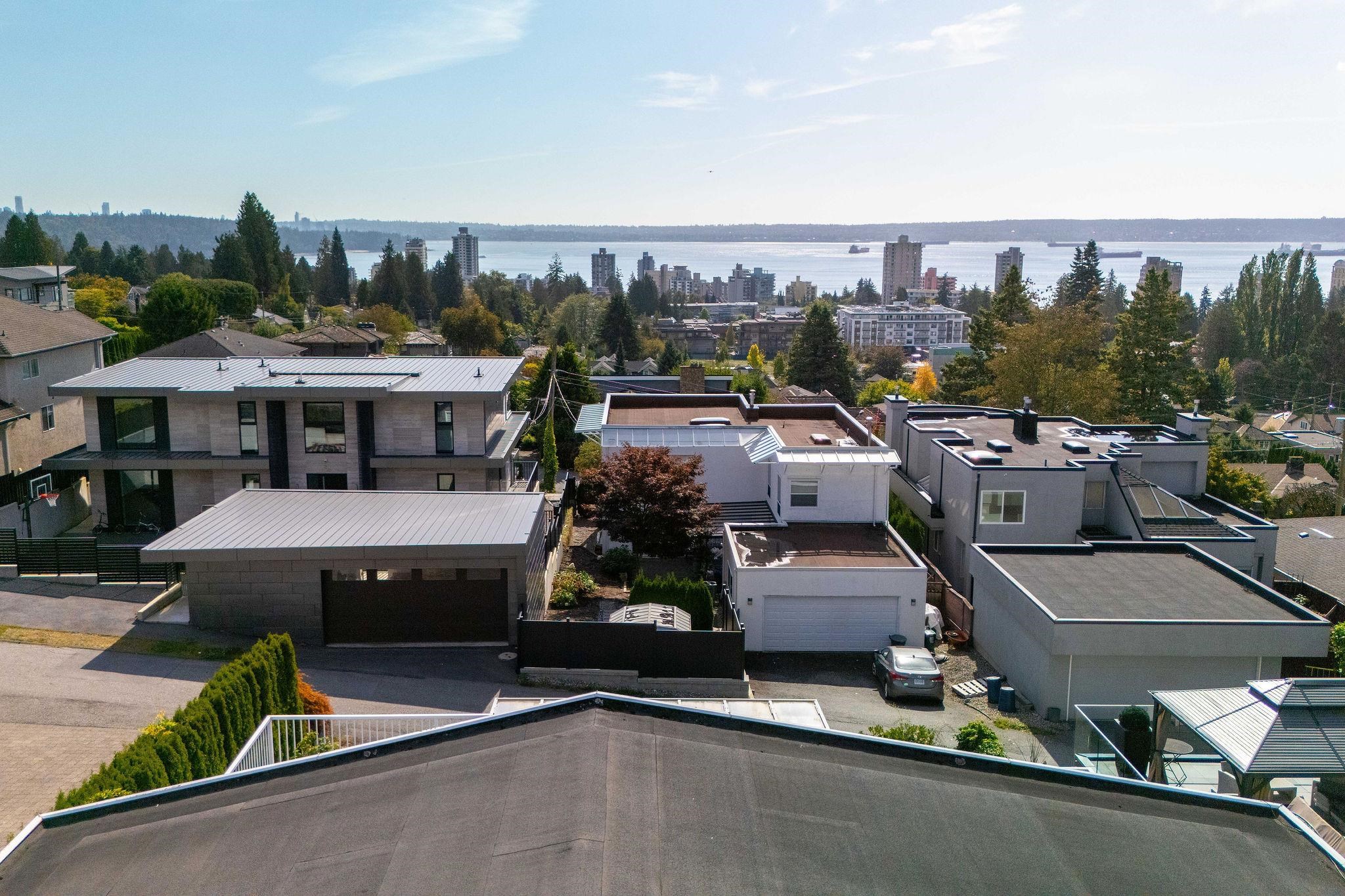 2128 MATHERS AVENUE, West Vancouver BC V7V 2H3, R3052505, BC,