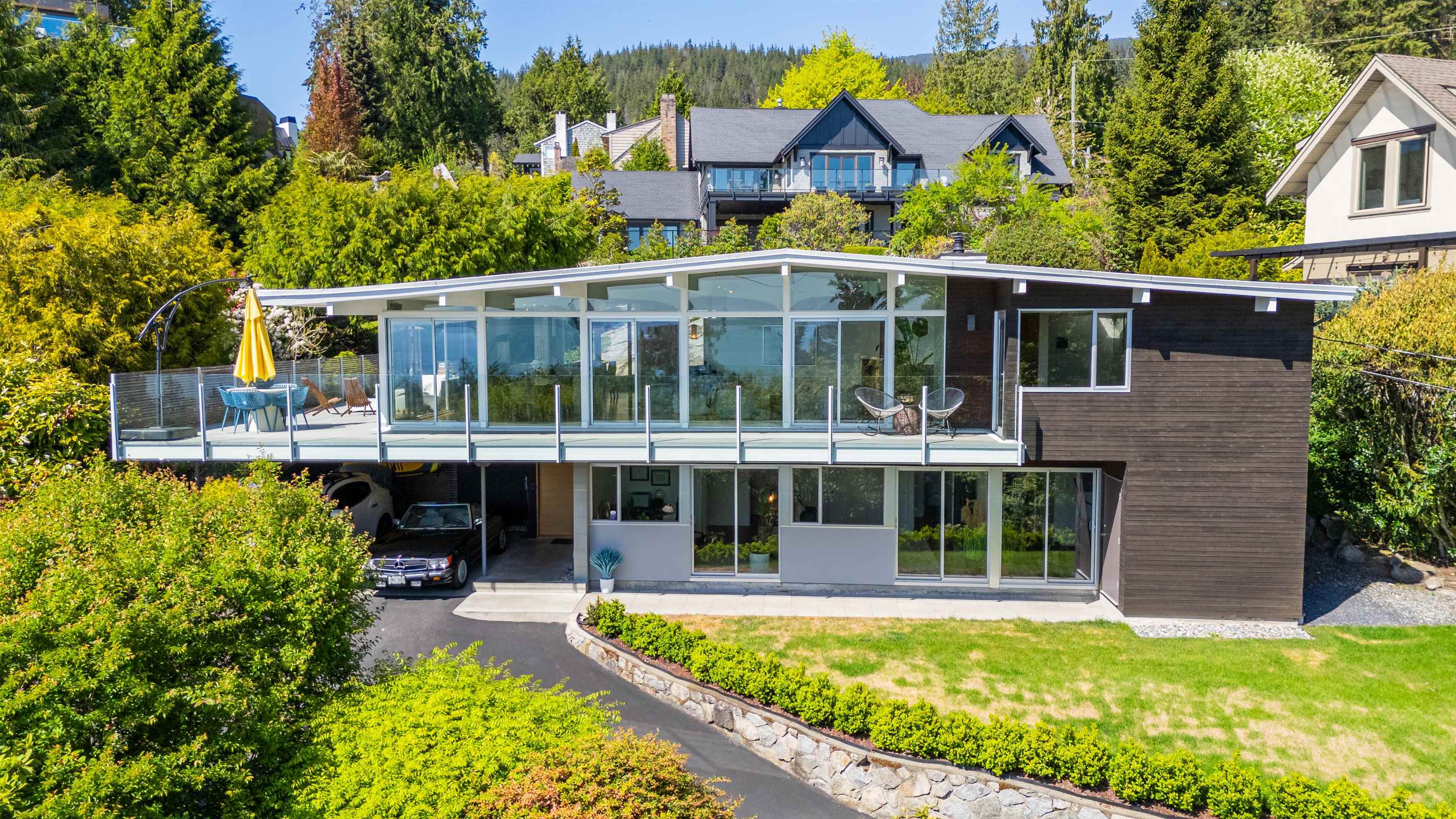 4045 BAYRIDGE AVENUE, West Vancouver BC V7V 3J9, R3052518, BC,