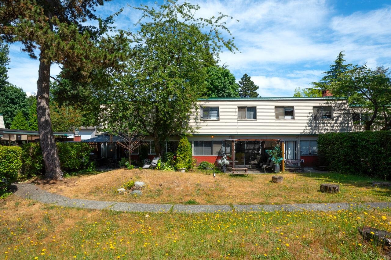2765 WESTVIEW DRIVE, North Vancouver BC V7N 3X9, R3052614, BC,