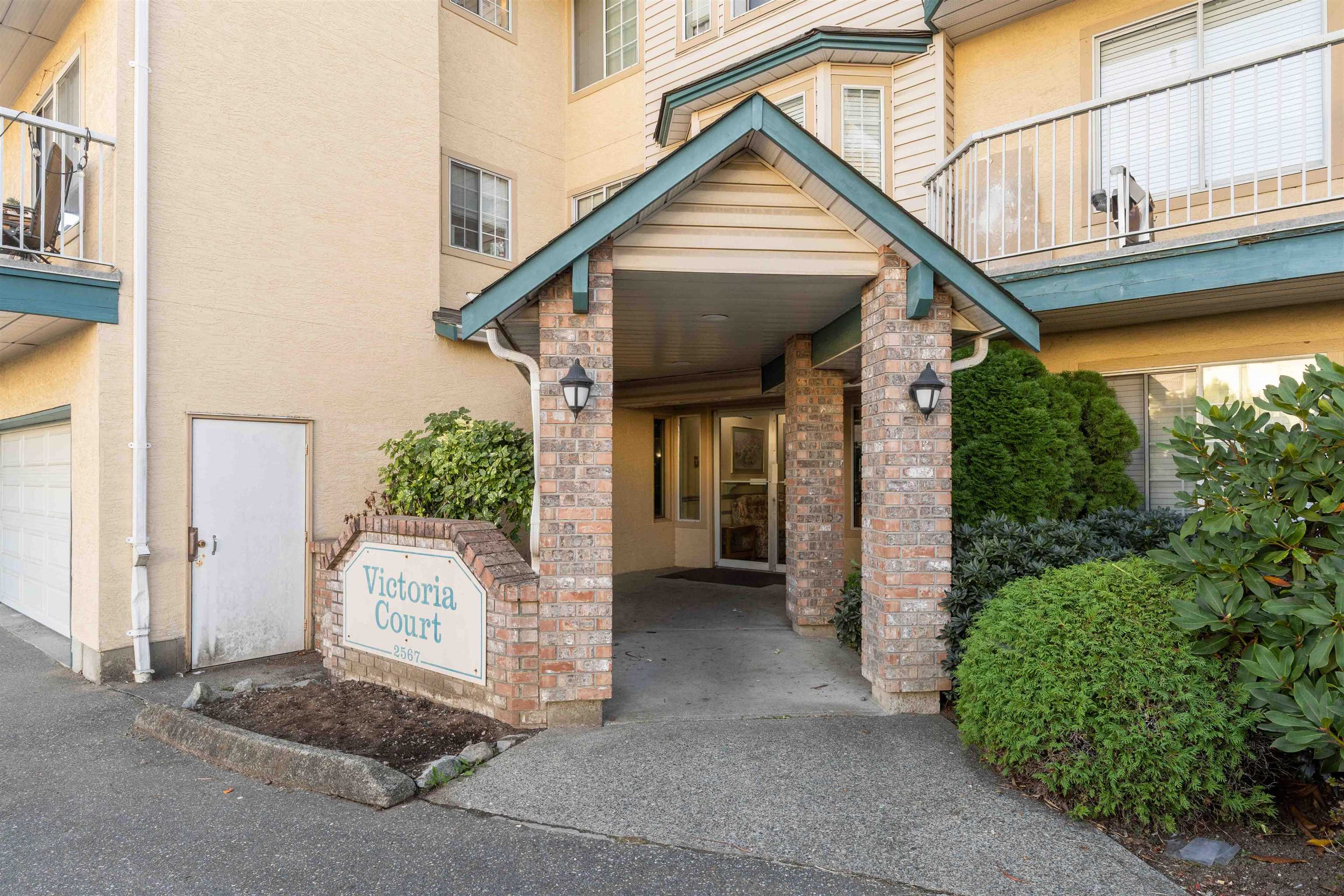 206 2567 VICTORIA STREET, R3052698, BC,