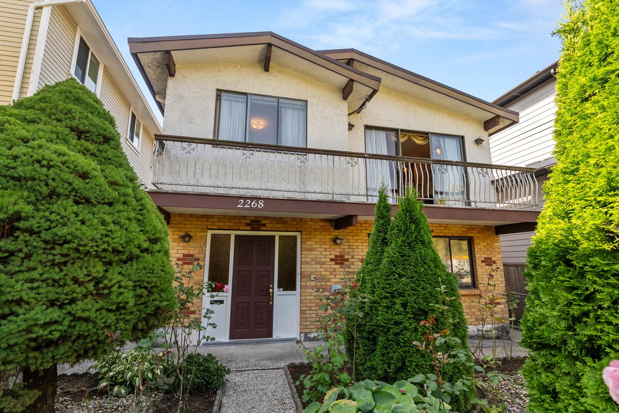 2268 WENONAH STREET, Vancouver BC V5N 2Z6, R3052705, BC,