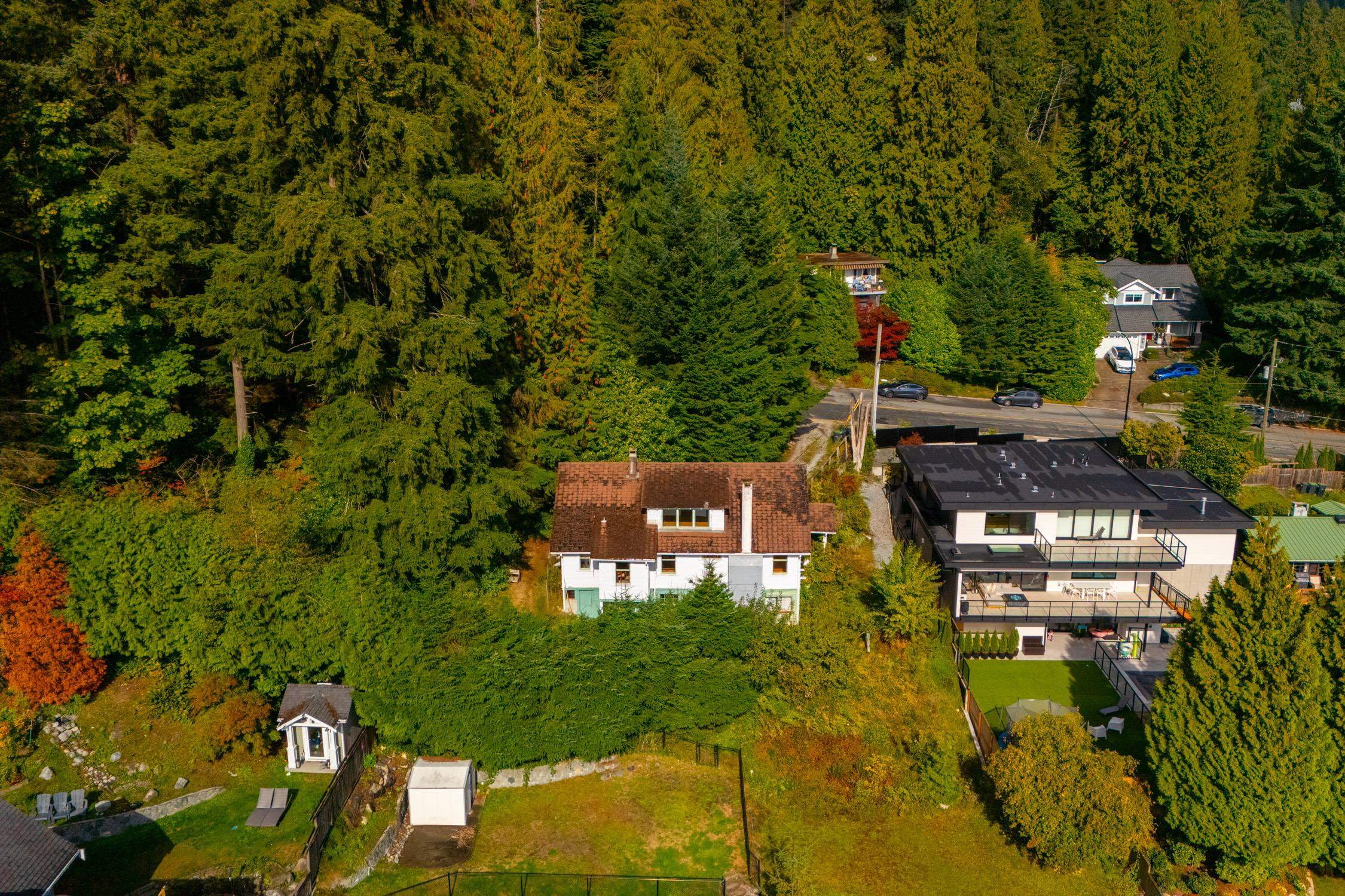 1195 DEMPSEY ROAD, North Vancouver BC V7K 1S4, R3052708, BC,