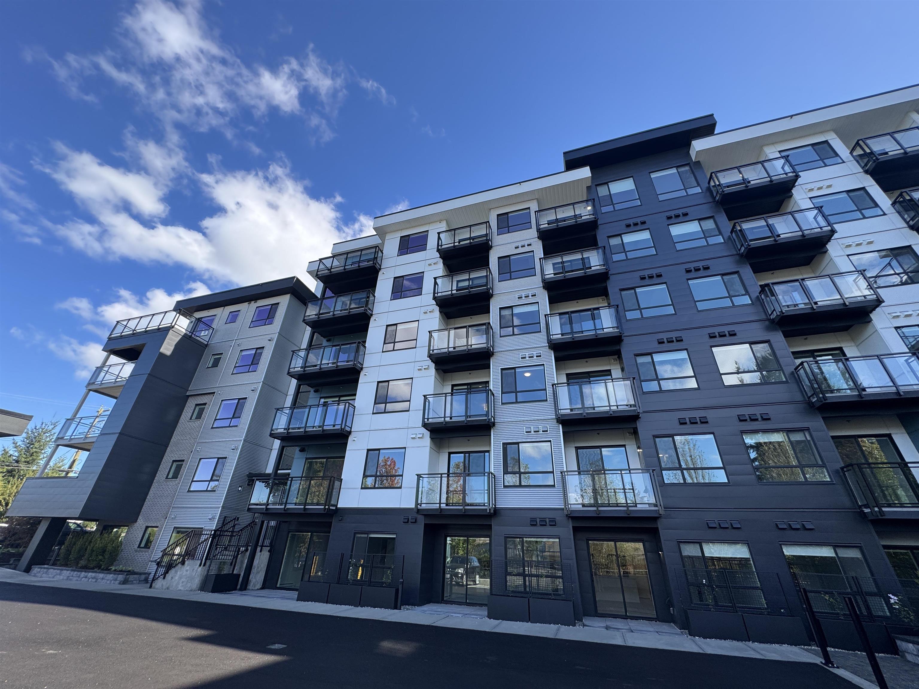 608 33886 PINE ST, R3052772, BC,