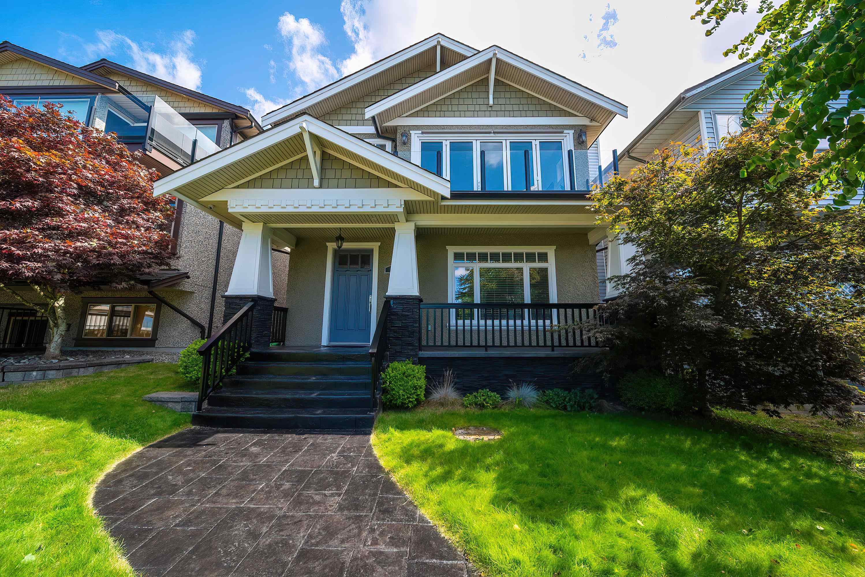 18 HYTHE AVENUE, Burnaby BC V5B 3H7, R3052789, BC,
